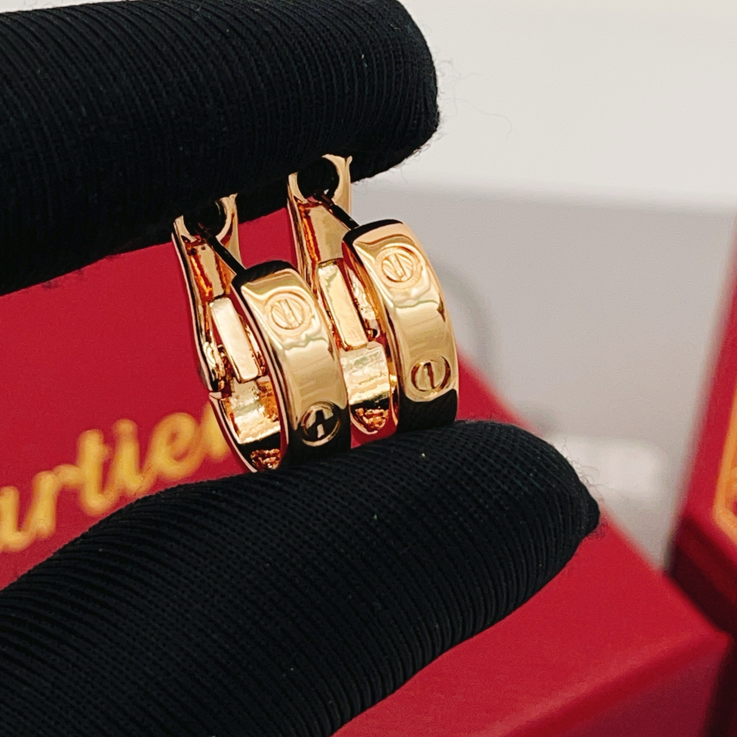 Cartier Cartie*最新款，非常的上镜‼ 设计很特别值得入手 高级手工坊系列