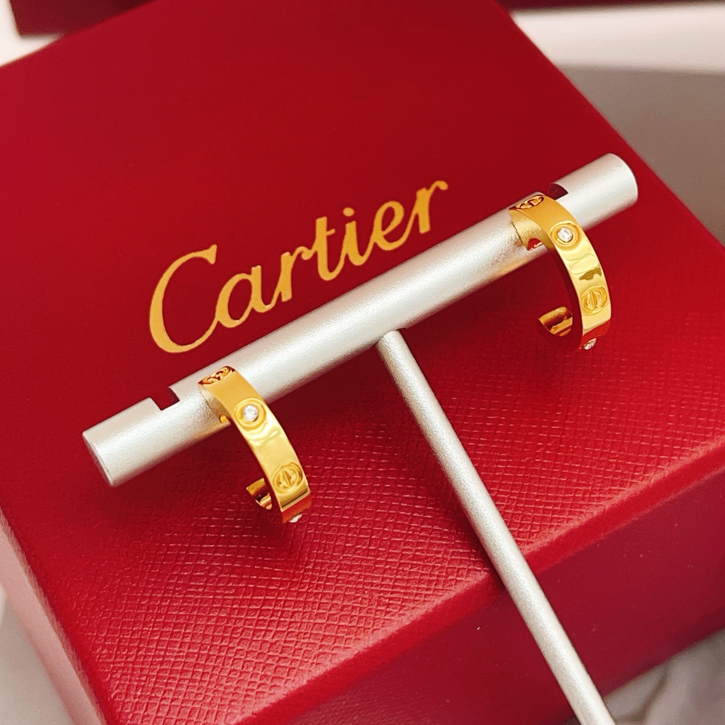 Cartier Cartie*最新款，非常的上镜‼ 设计很特别值得入手 高级手工坊系列