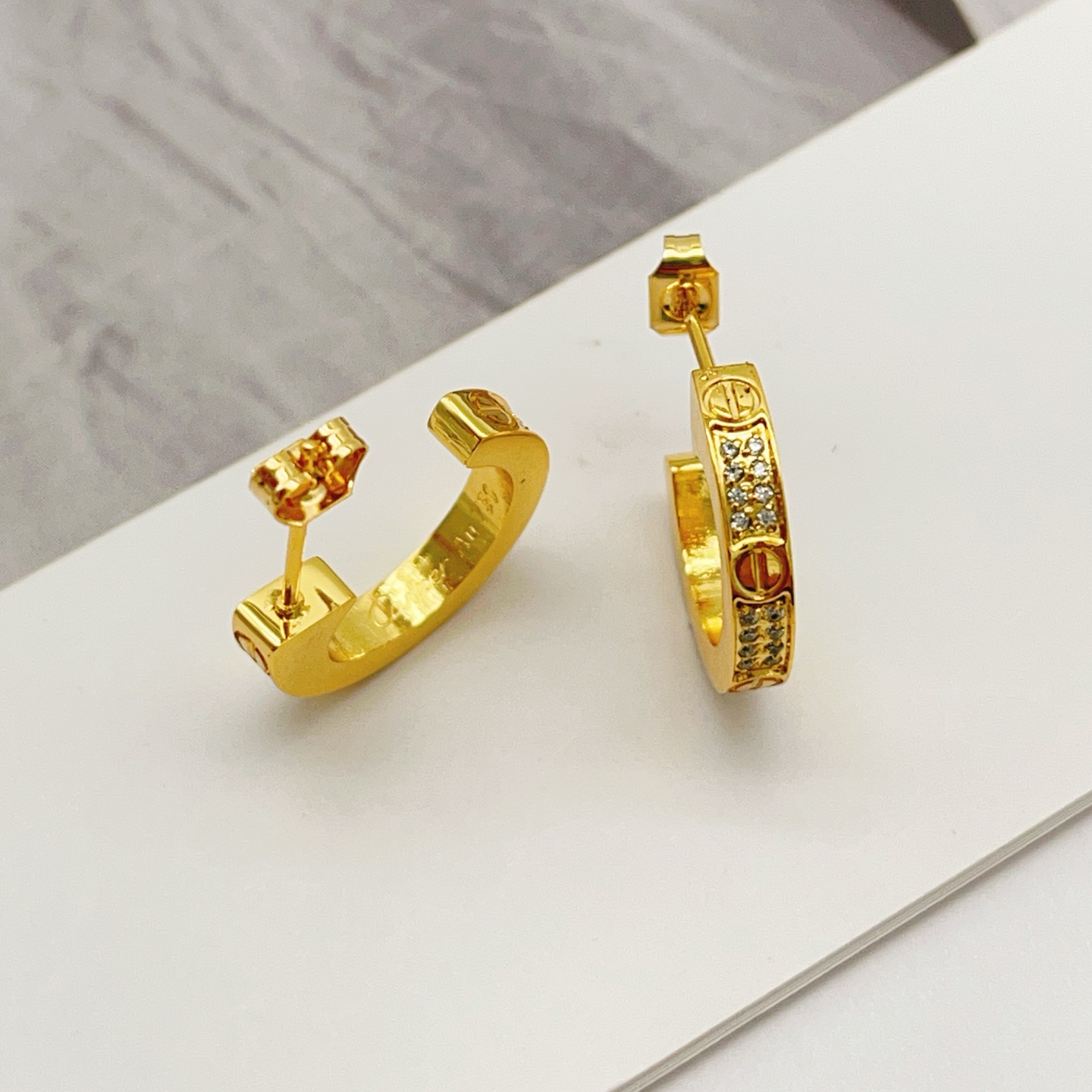 Cartier Cartie*最新款，非常的上镜‼ 设计很特别值得入手 高级手工坊系列