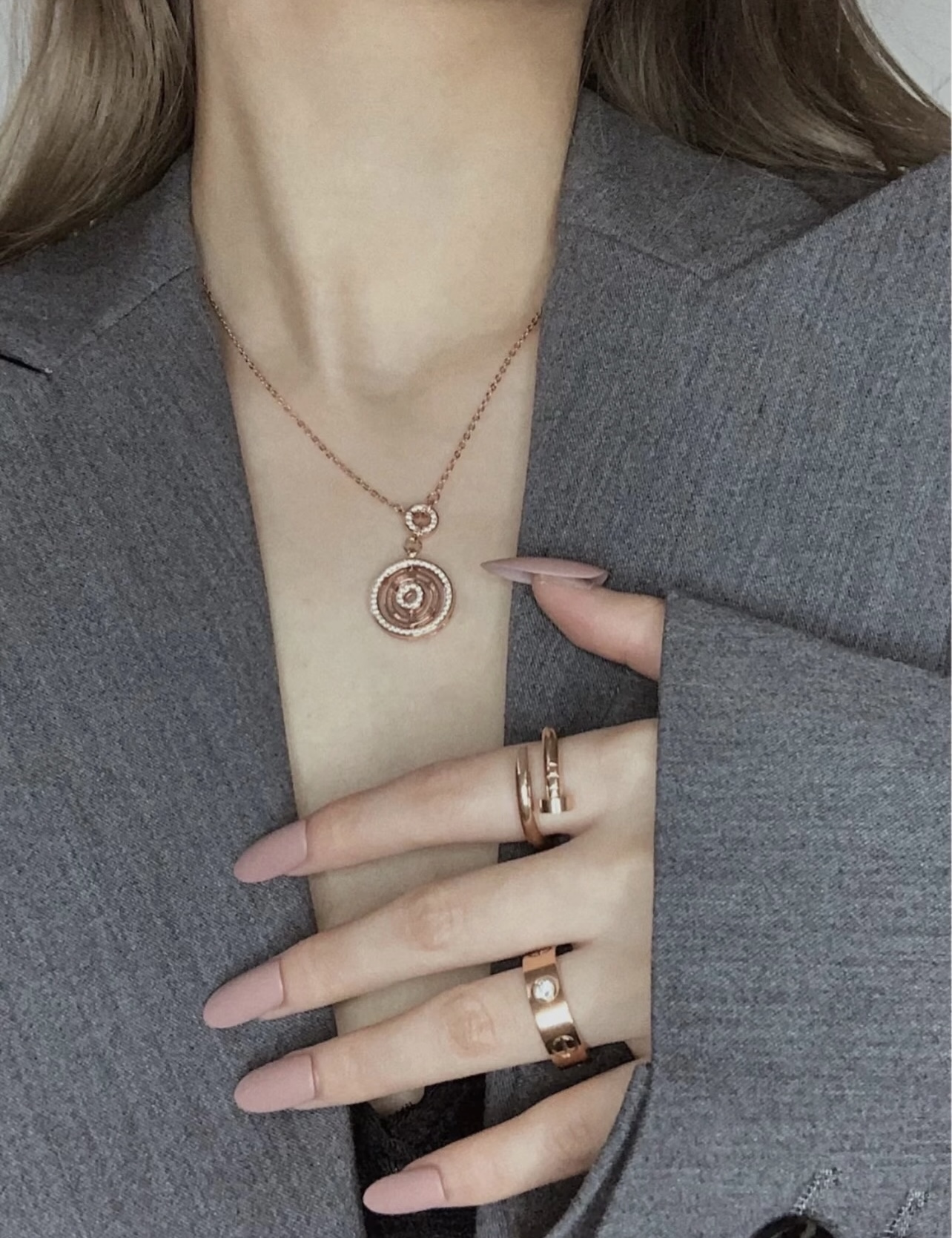 Bvlgari BVLGARI宝格丽最新款，非常的上镜‼ 设计很特别值得入手 高级手工坊系列
