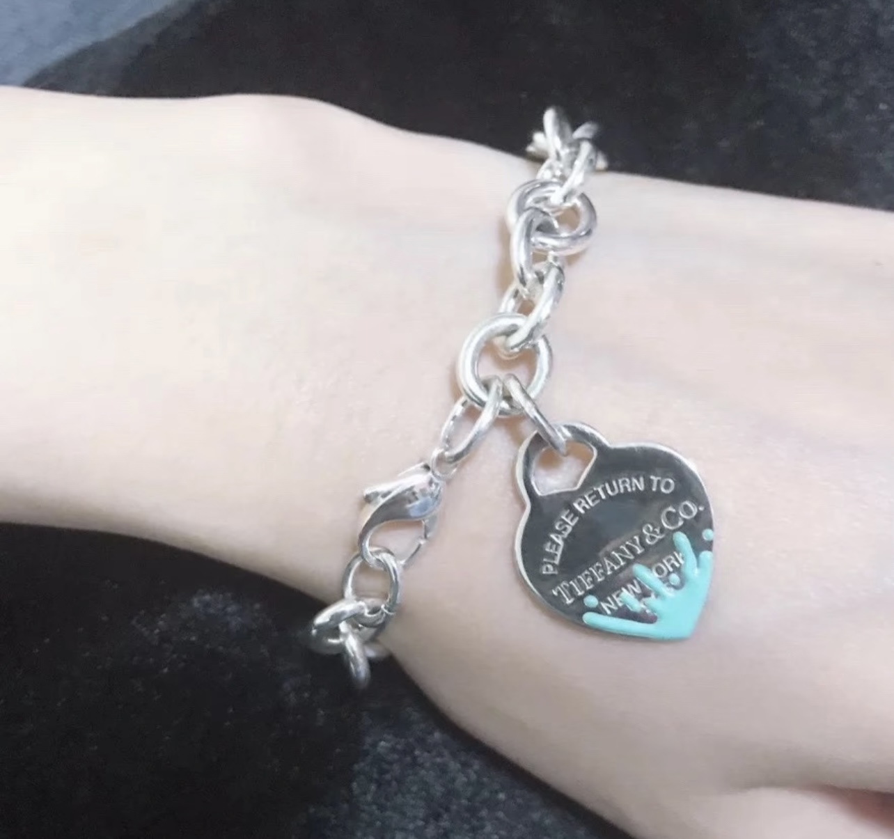 Tiffany & Co. Tiffany*帝芙尼最新款，非常的上镜‼ 设计很特别值得入手 高级手工坊系列