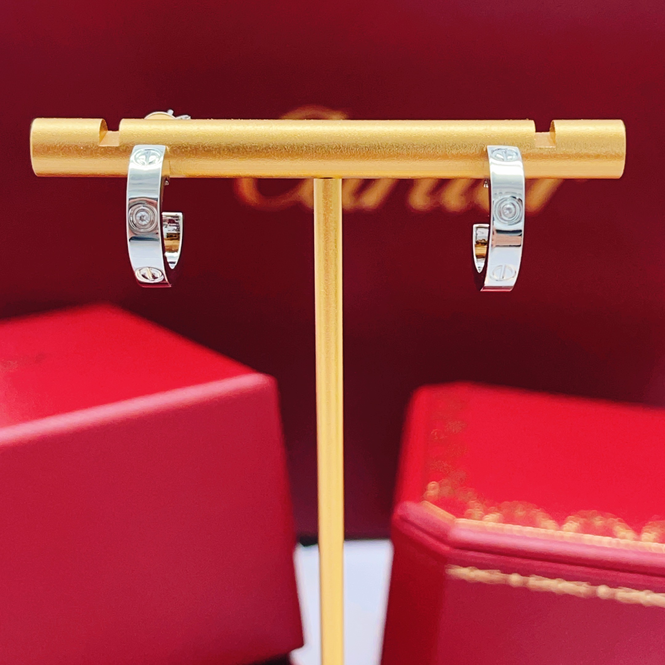 Cartier Cartie*最新款，非常的上镜‼ 设计很特别值得入手 高级手工坊系列