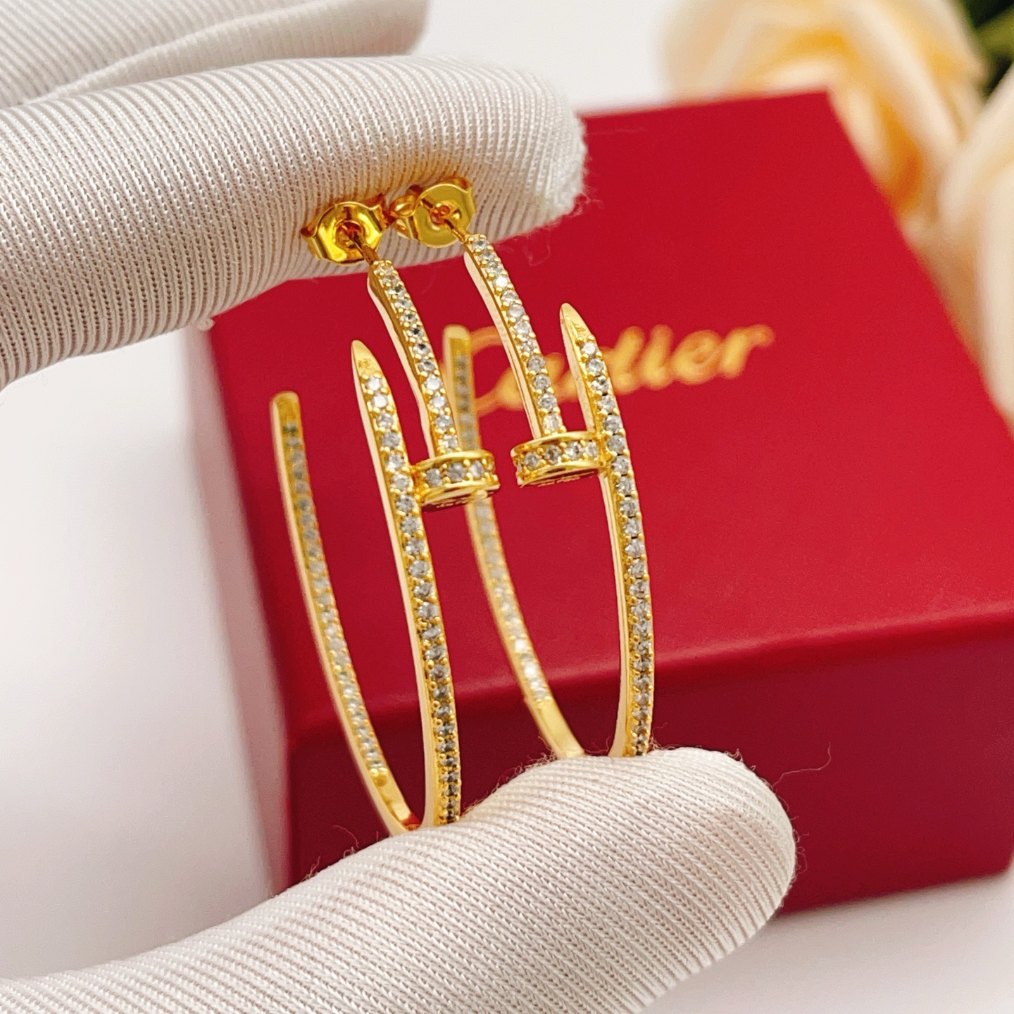 Cartier Cartie*最新款，非常的上镜‼ 设计很特别值得入手 高级手工坊系列