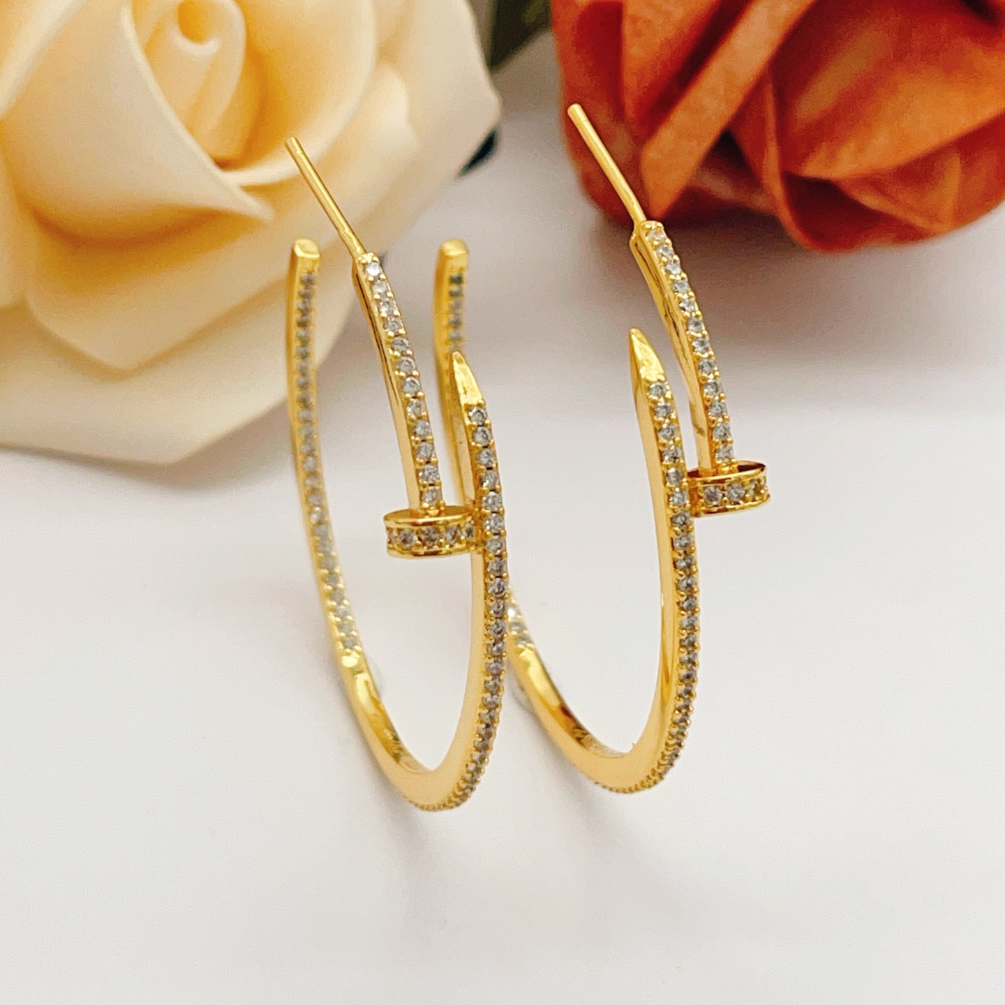 Cartier Cartie*最新款，非常的上镜‼ 设计很特别值得入手 高级手工坊系列