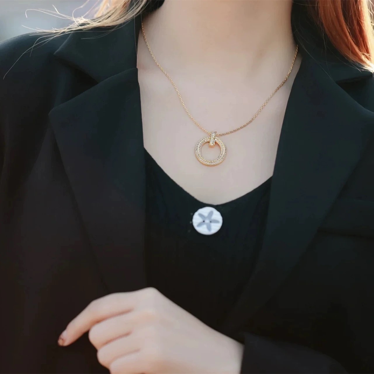 Tiffany & Co. Tiffany*帝芙尼最新款，非常的上镜‼ 设计很特别值得入手 高级手工坊系列