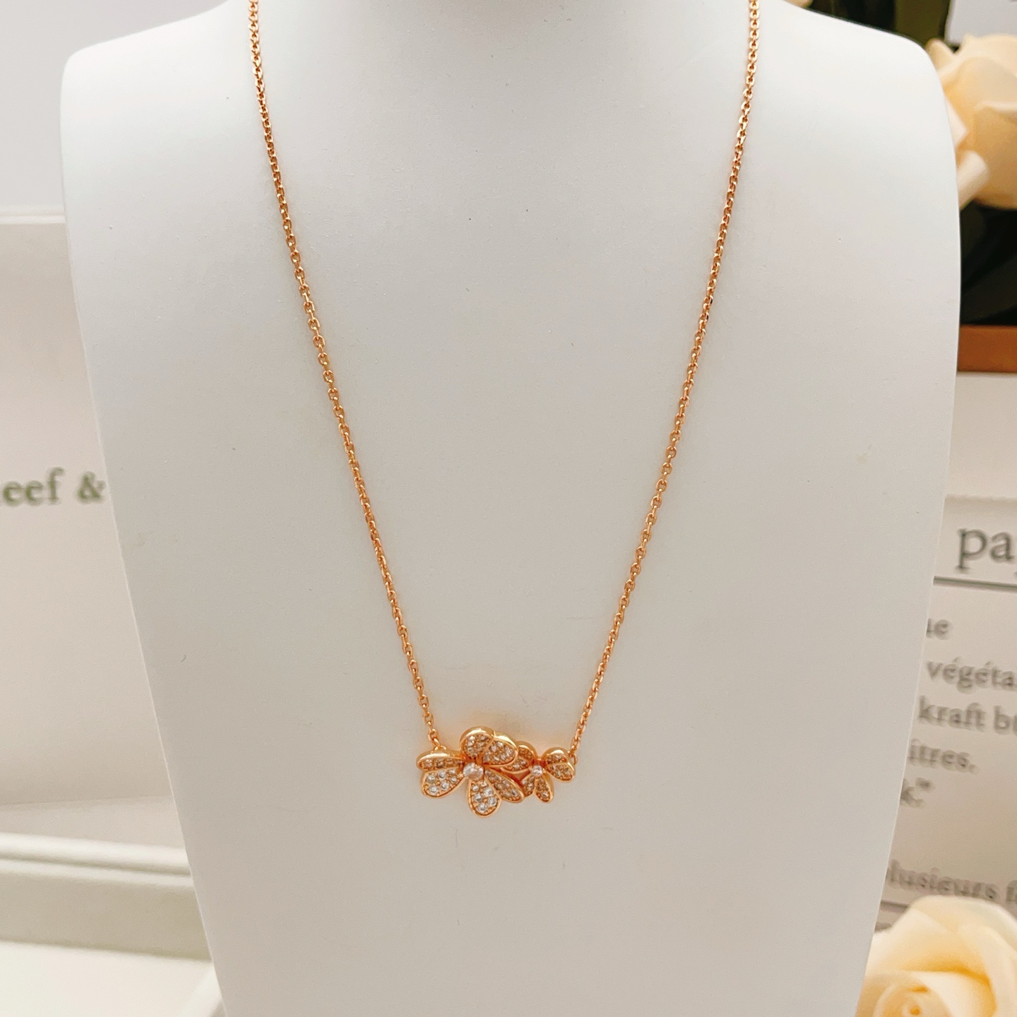 Van Cleef Arpels Frivole necklace 18k rose gold with round brilliant diamonds 42cm with 2cm extender