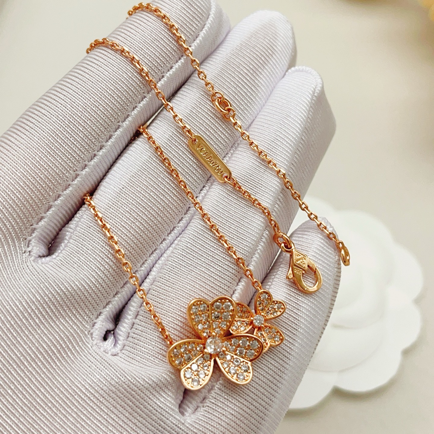 Van Cleef Arpels Frivole necklace 18k rose gold with round brilliant diamonds 42cm with 2cm extender