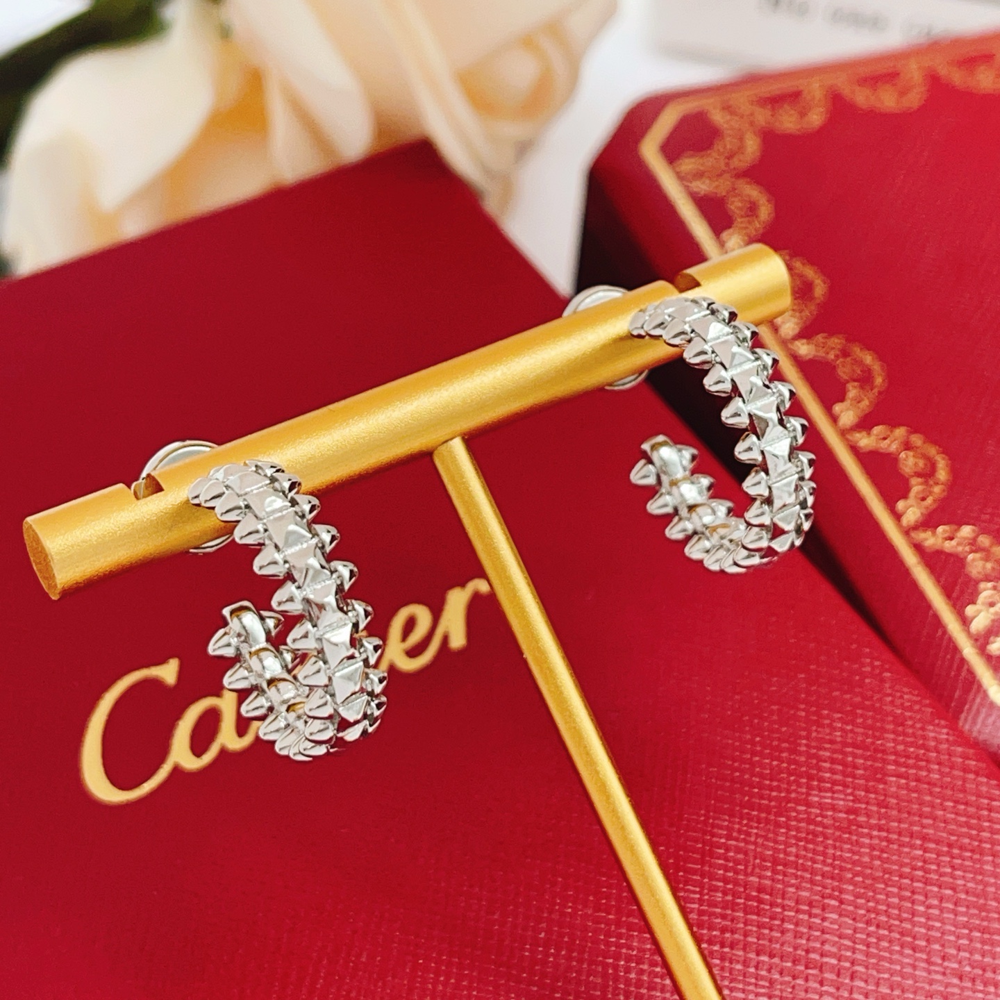 Cartier Cartie*卡地亚最新款，非常的上镜‼ 设计很特别值得入手 高级手工坊系列