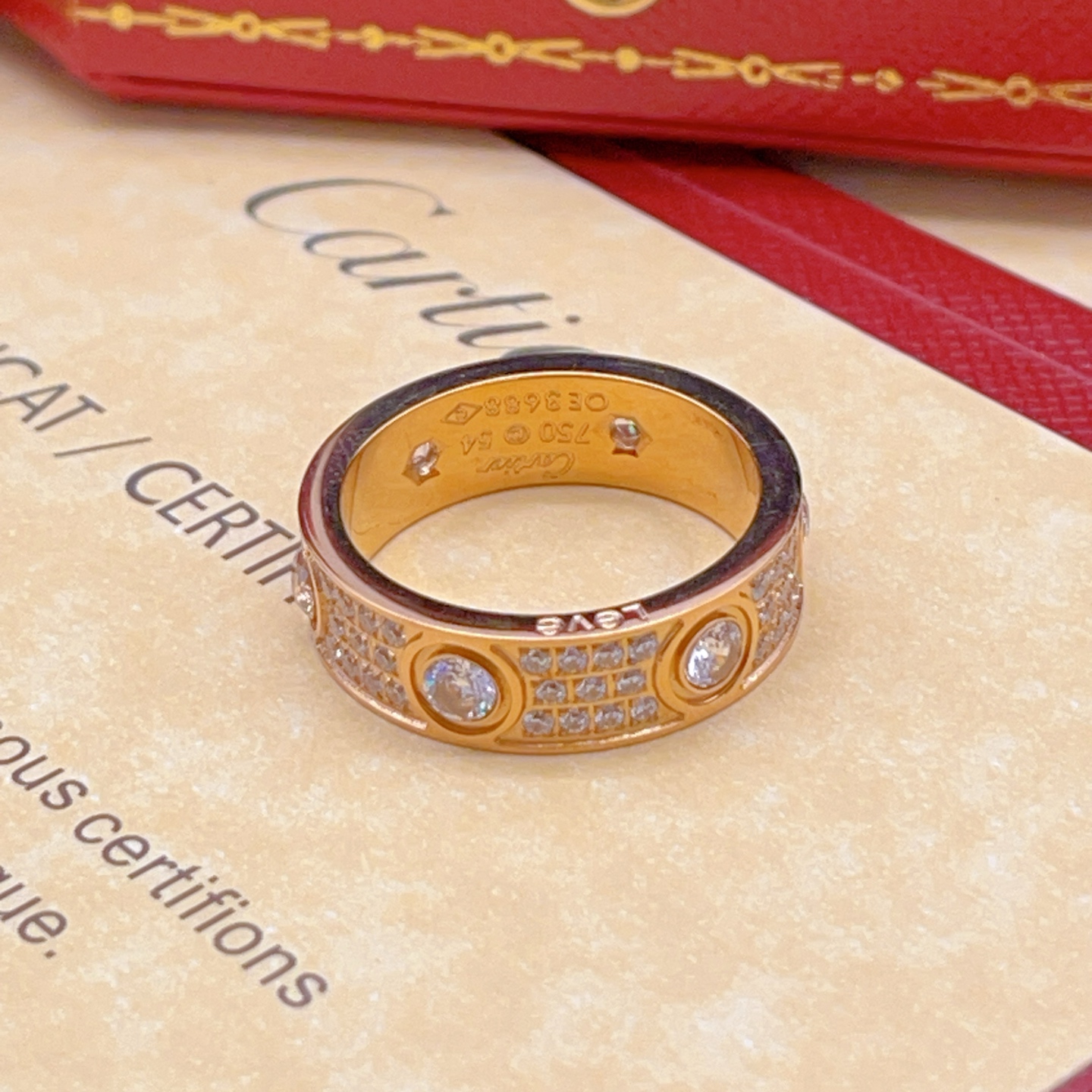 Cartier Cartie*最新款，非常的上镜‼ 设计很特别值得入手 高级手工坊系列