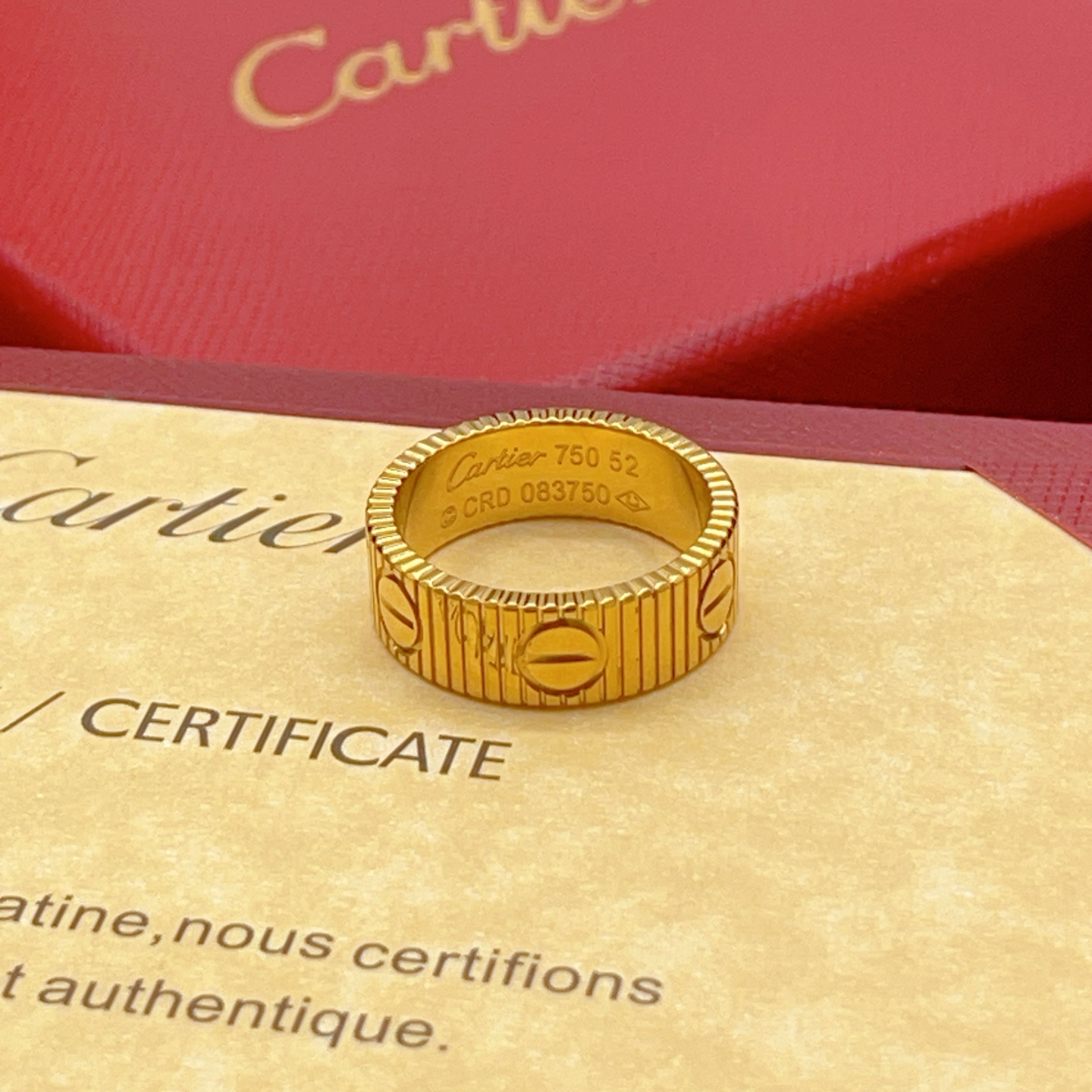 Cartier Cartie*最新款，非常的上镜‼ 设计很特别值得入手 高级手工坊系列