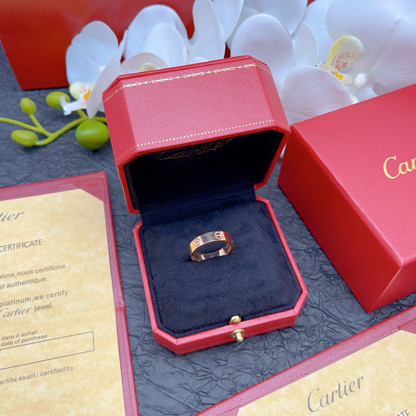 Cartier Cartie*最新款，非常的上镜‼ 设计很特别值得入手 高级手工坊系列