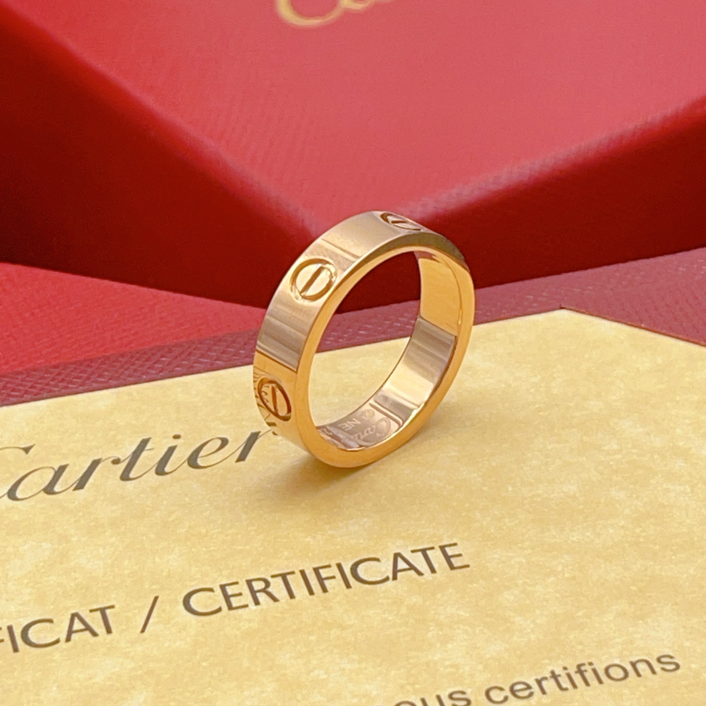Cartier Cartie*最新款，非常的上镜‼ 设计很特别值得入手 高级手工坊系列