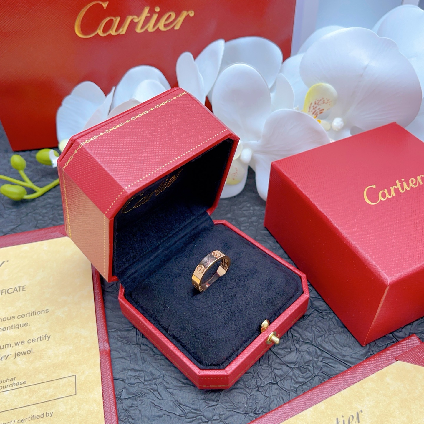 Cartier Cartie*最新款，非常的上镜‼ 设计很特别值得入手 高级手工坊系列