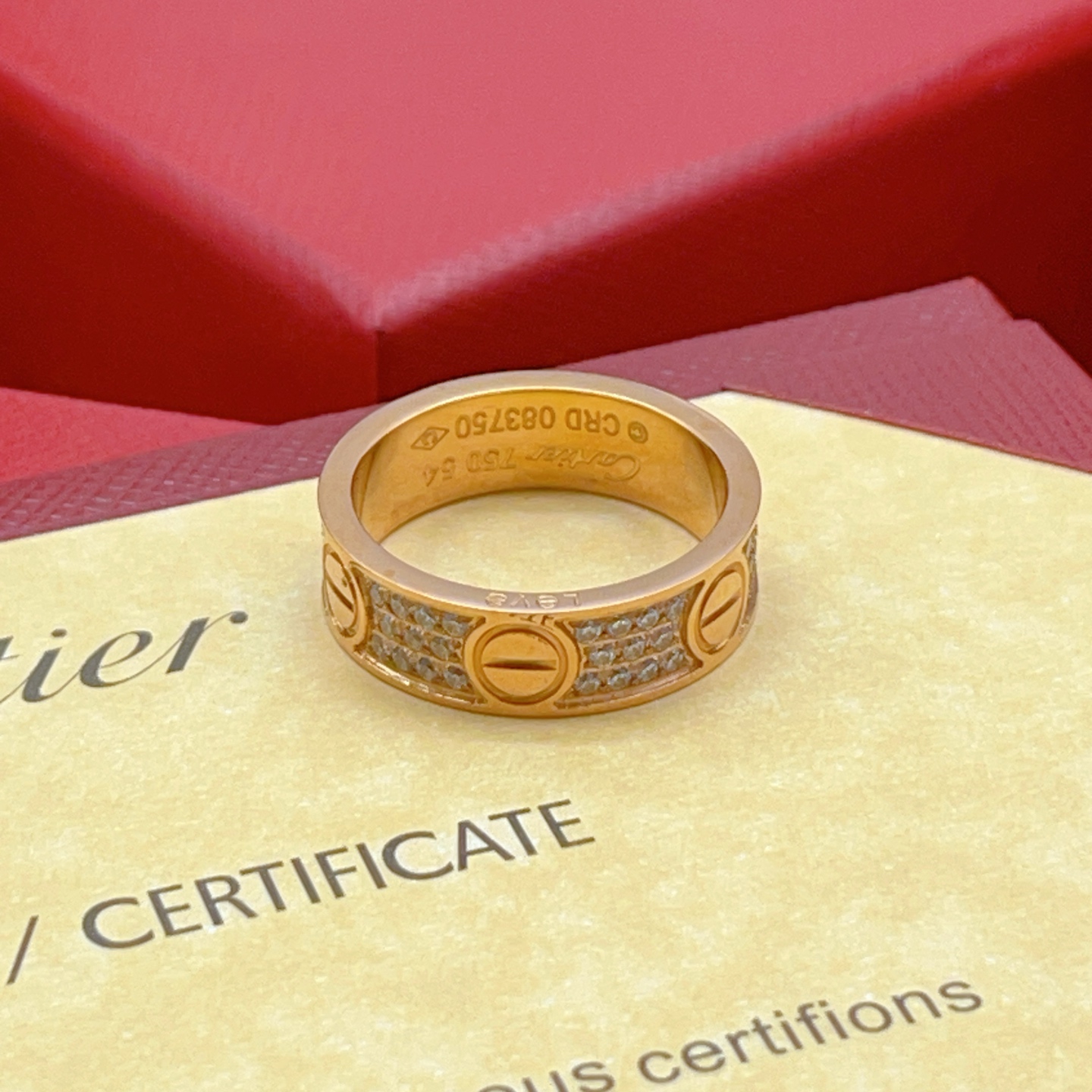 Cartier Cartie*最新款，非常的上镜‼ 设计很特别值得入手 高级手工坊系列