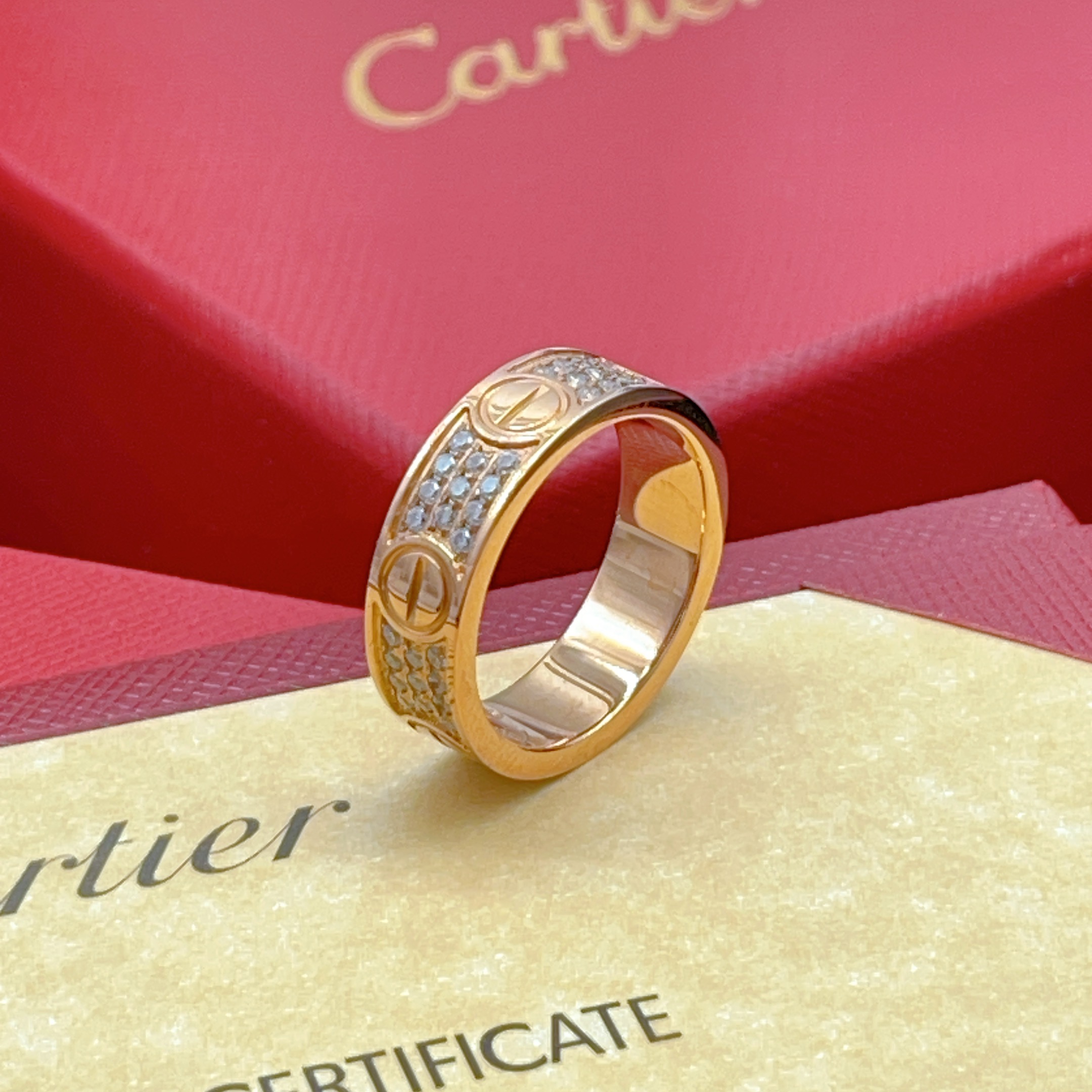 Cartier Cartie*最新款，非常的上镜‼ 设计很特别值得入手 高级手工坊系列