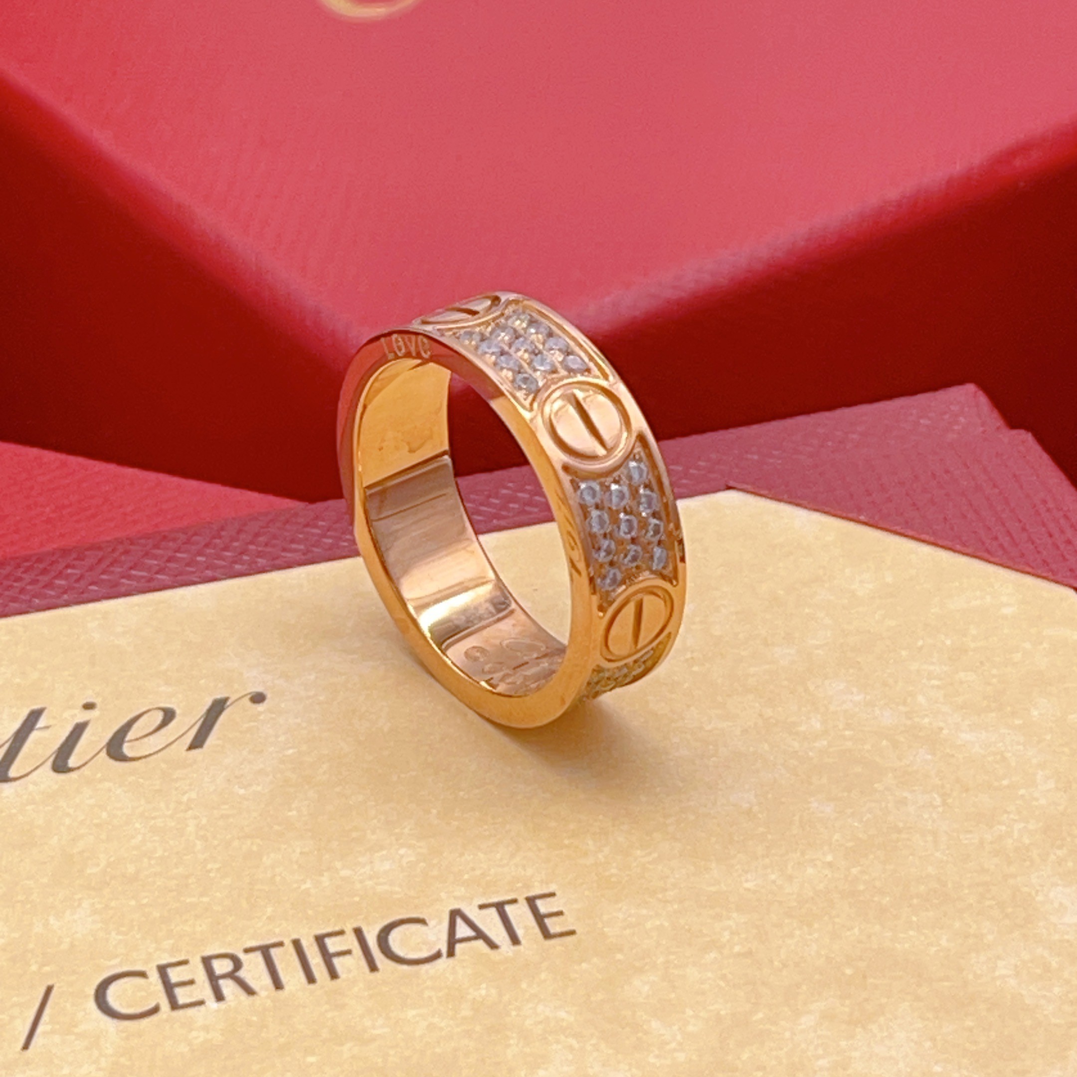 Cartier Cartie*最新款，非常的上镜‼ 设计很特别值得入手 高级手工坊系列