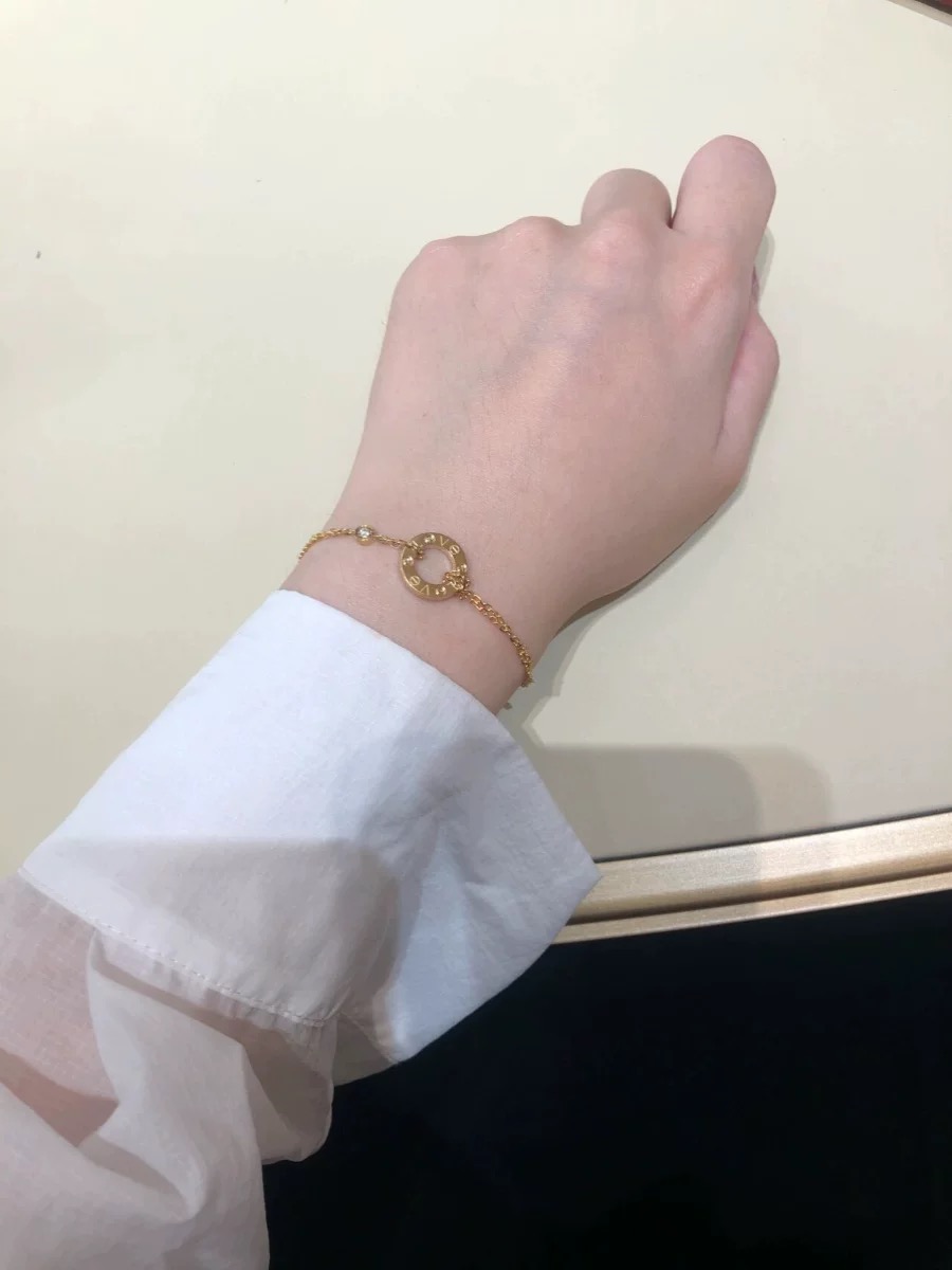 Cartier Cartie*卡地亚最新款，非常的上镜‼ 设计很特别值得入手 高级手工坊系列