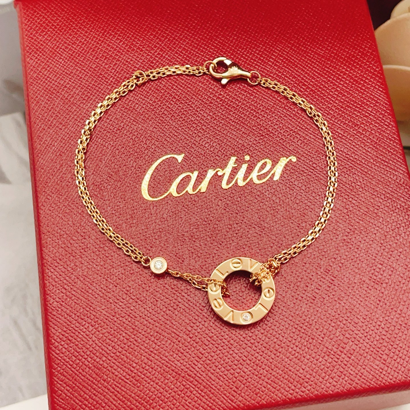Cartier Cartie*卡地亚最新款，非常的上镜‼ 设计很特别值得入手 高级手工坊系列