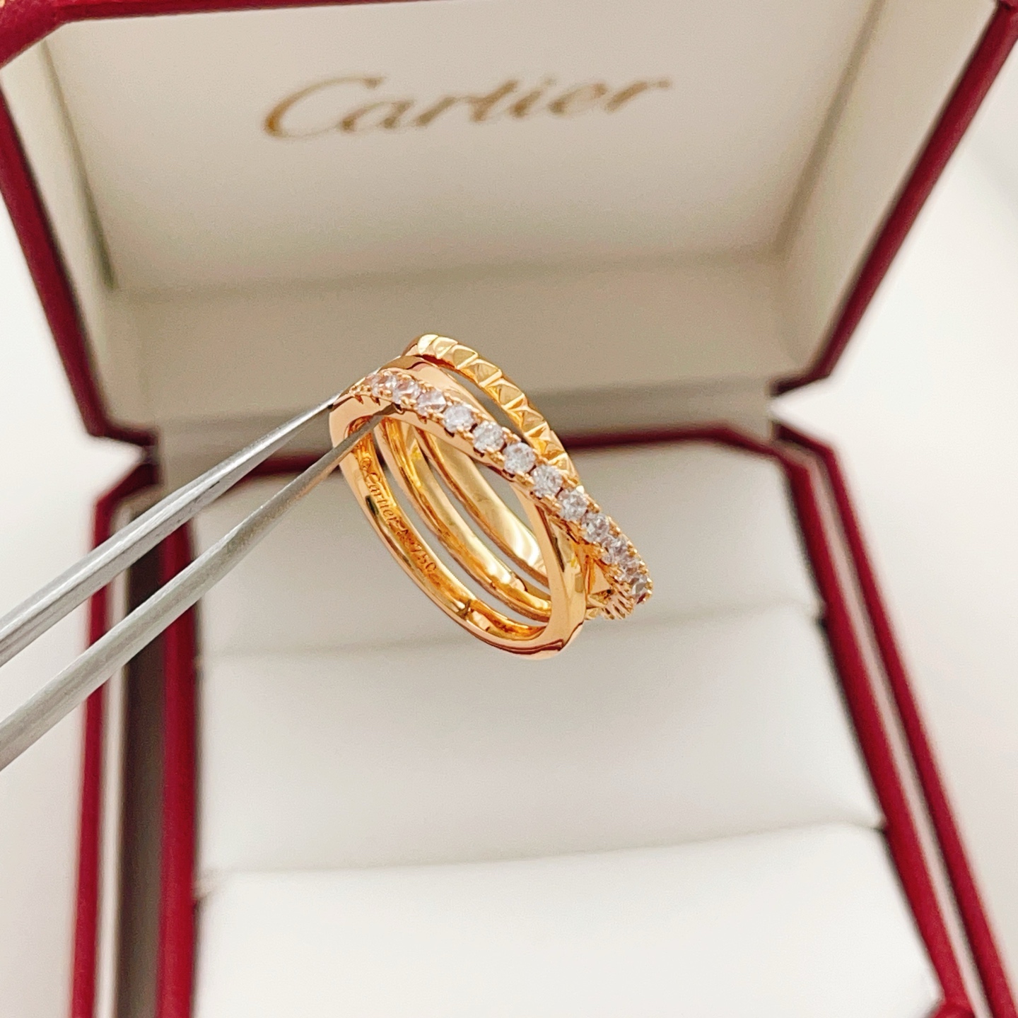 Cartier Cartie*卡地亚最新款，非常的上镜‼ 设计很特别值得入手 高级手工坊系列