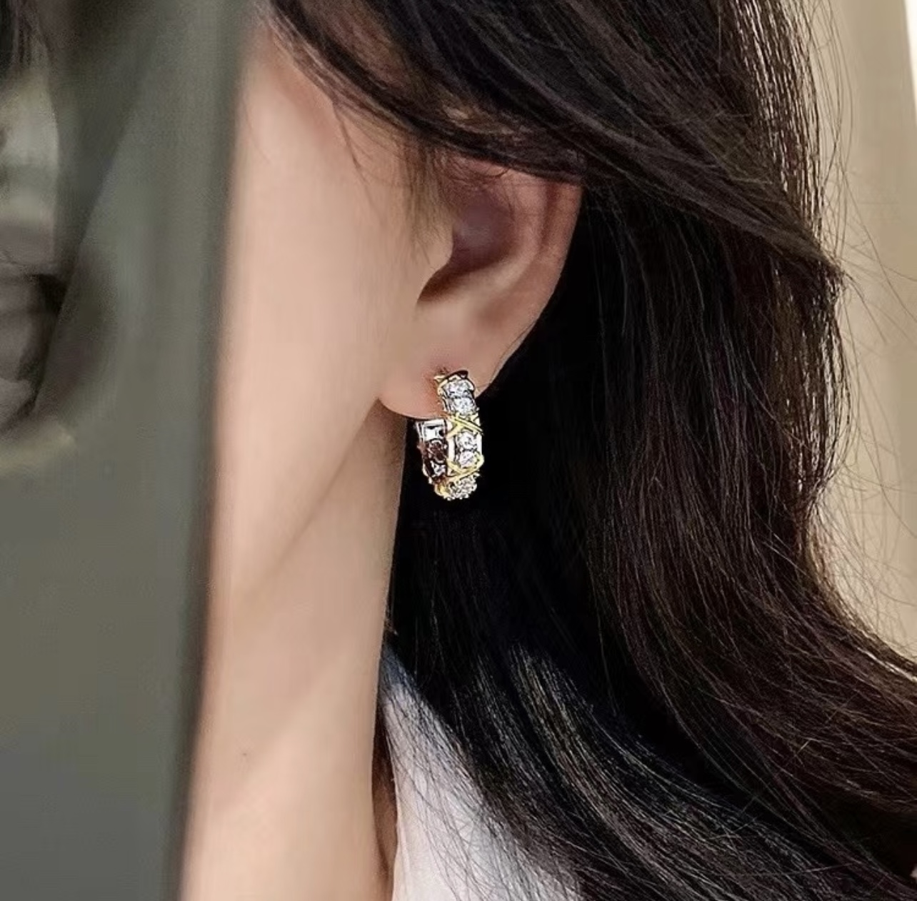Tiffany & Co. Tiffany*帝芙尼最新款，非常的上镜‼ 设计很特别值得入手 高级手工坊系列