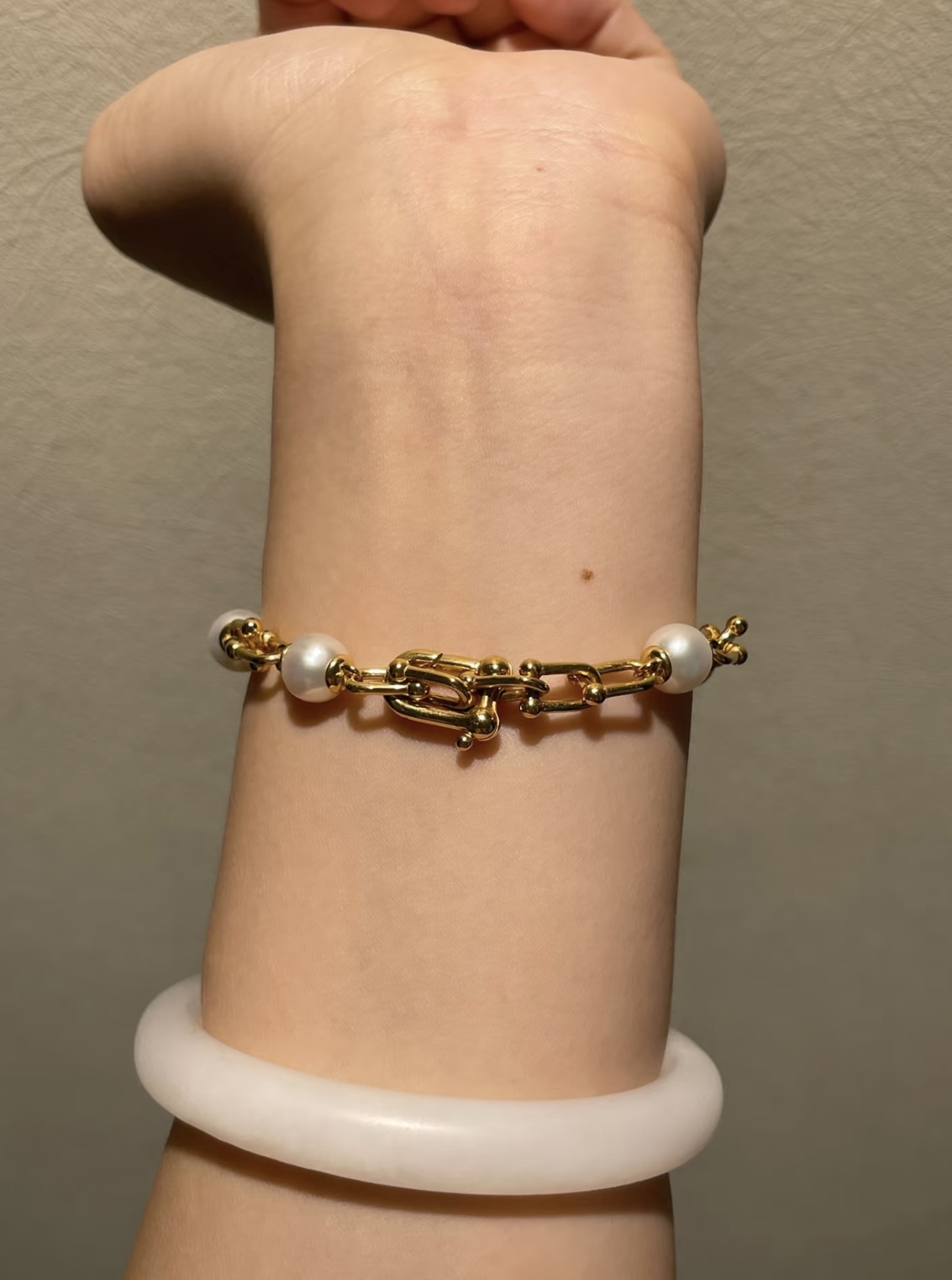 Tiffany & Co. Tiffany*帝芙尼最新款，非常的上镜‼ 设计很特别值得入手 高级手工坊系列