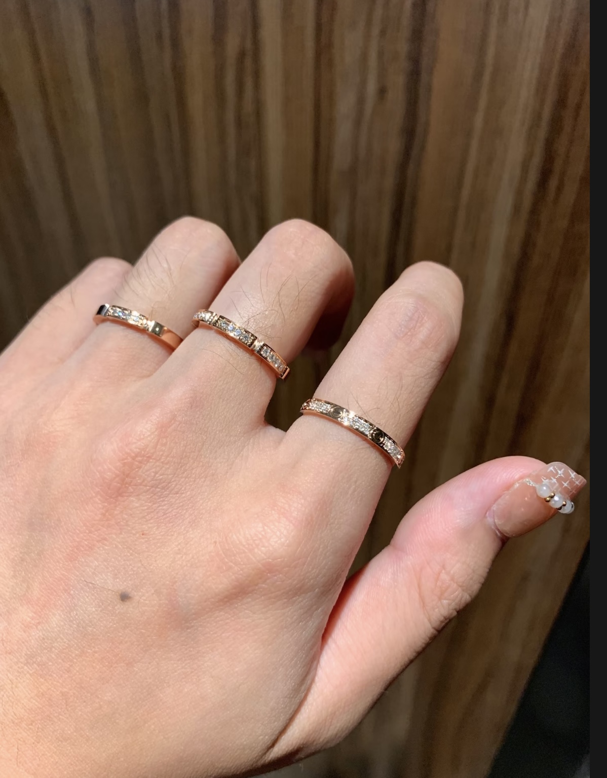 Cartier Cartie*最新款，非常的上镜‼ 设计很特别值得入手 高级手工坊系列
