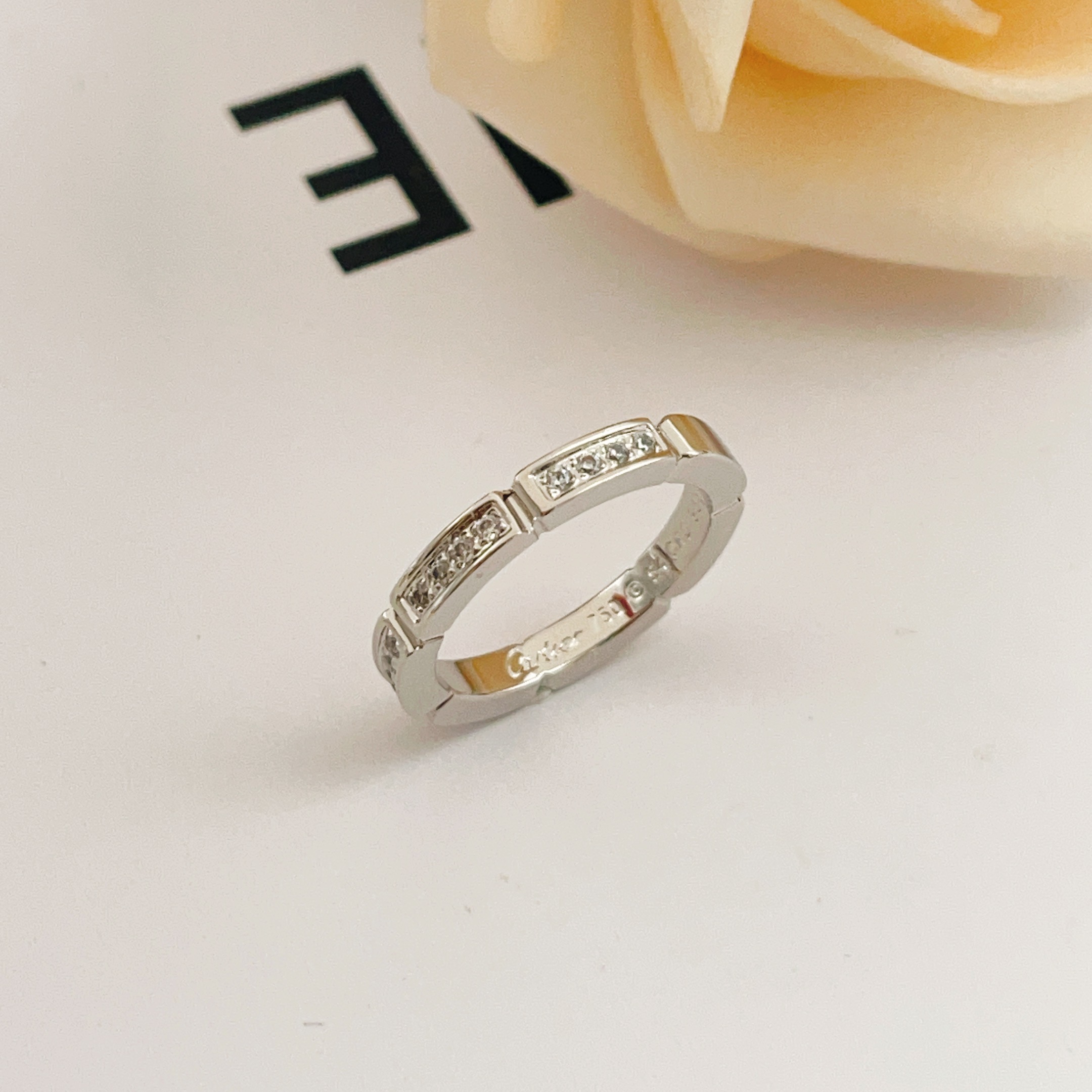 Cartier Cartie*最新款，非常的上镜‼ 设计很特别值得入手 高级手工坊系列
