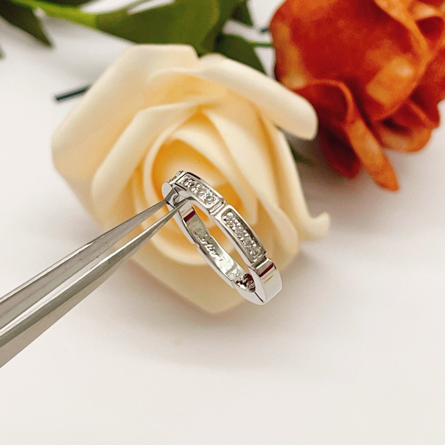 Cartier Cartie*最新款，非常的上镜‼ 设计很特别值得入手 高级手工坊系列