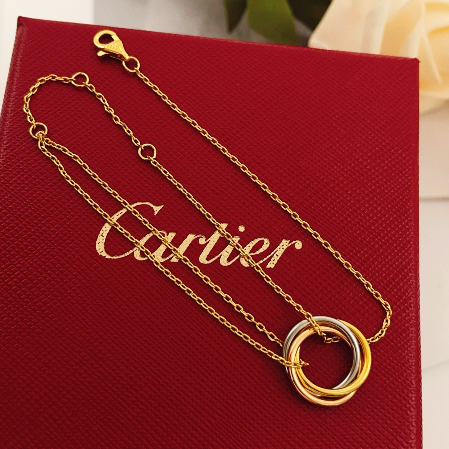 Cartier Cartie*卡地亚最新款，非常的上镜‼ 设计很特别值得入手 高级手工坊系列