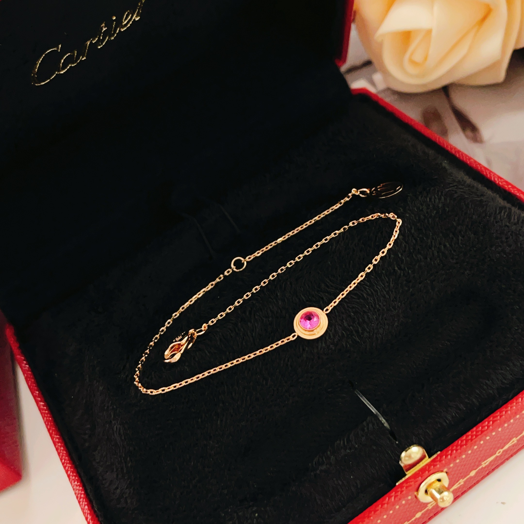 Cartier Cartier*卡地亚最新款，非常的上镜‼ 设计很特别值得入手 高级手工坊系列