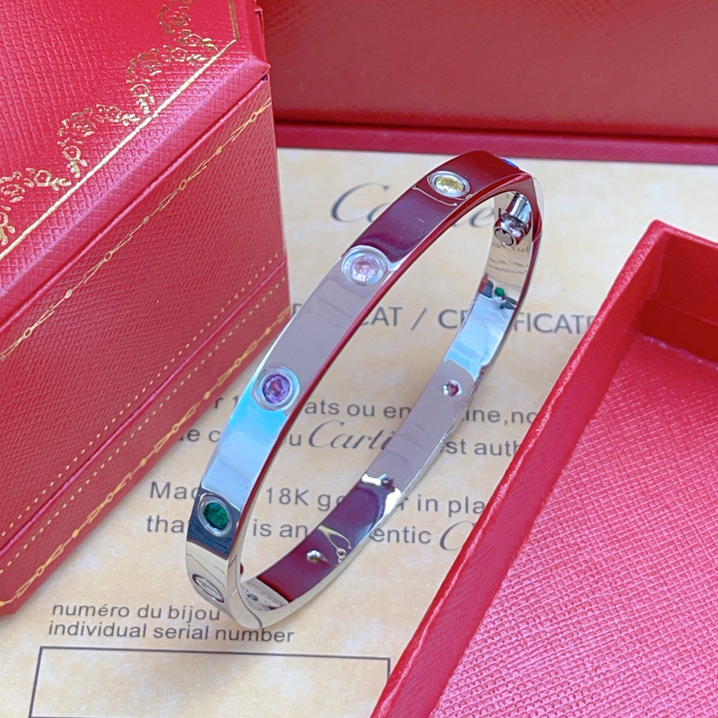 Cartier Cartie*最新款，非常的上镜‼ 设计很特别值得入手 高级手工坊系列