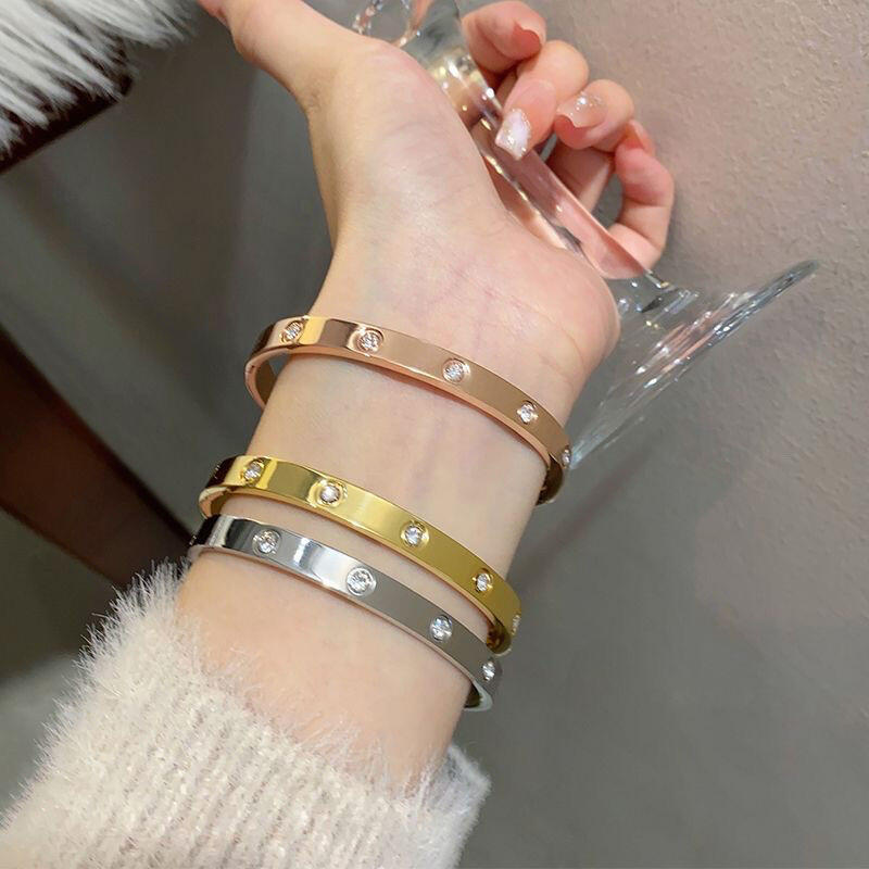 Cartier Cartie*最新款，非常的上镜‼ 设计很特别值得入手 高级手工坊系列
