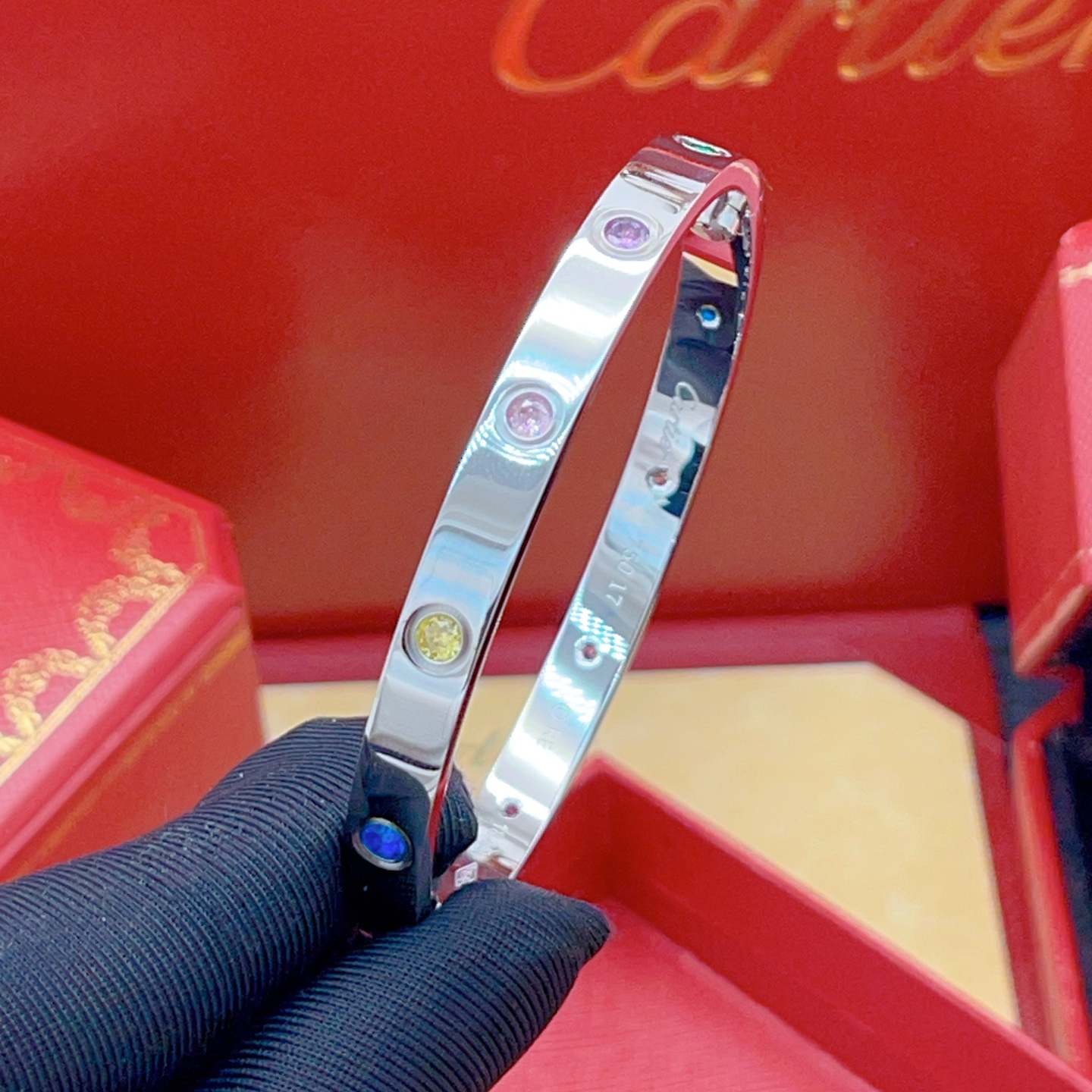 Cartier Cartie*最新款，非常的上镜‼ 设计很特别值得入手 高级手工坊系列