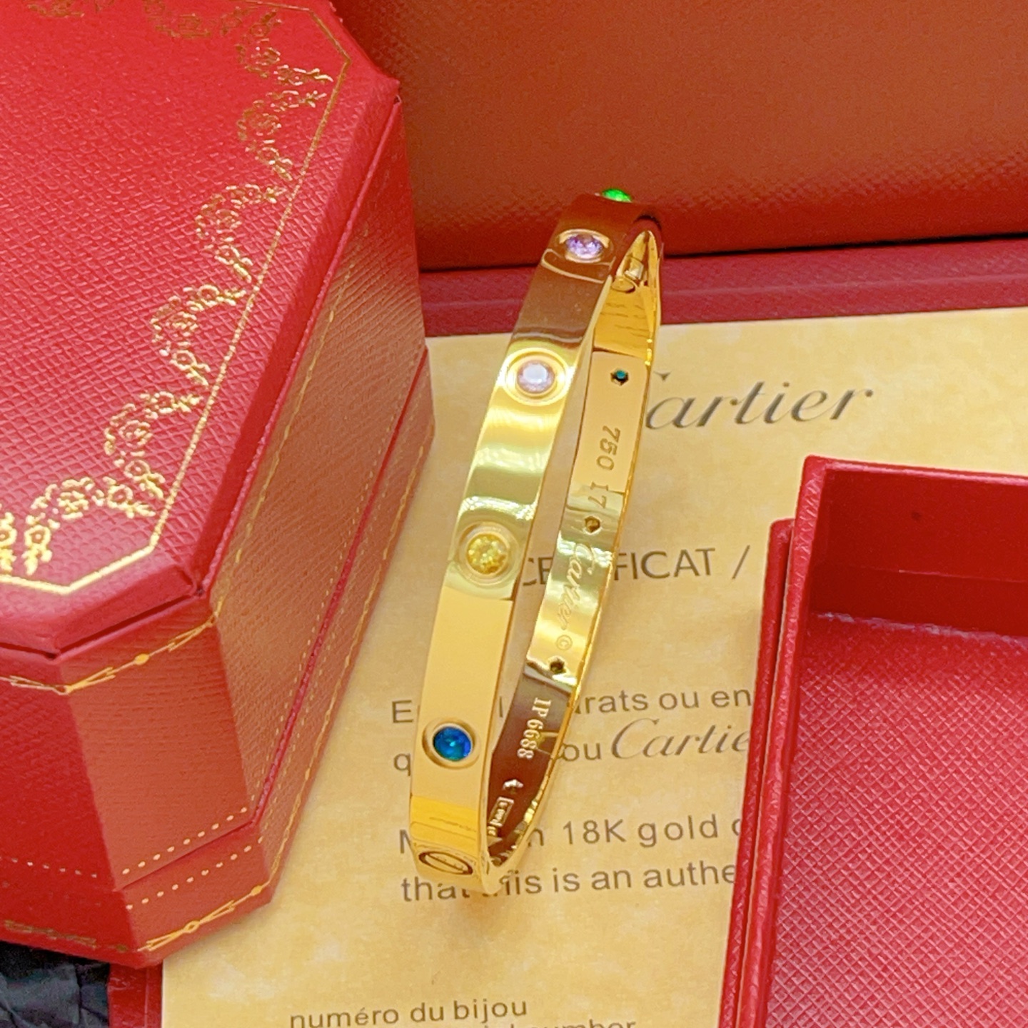 Cartier Cartie*最新款，非常的上镜‼ 设计很特别值得入手 高级手工坊系列