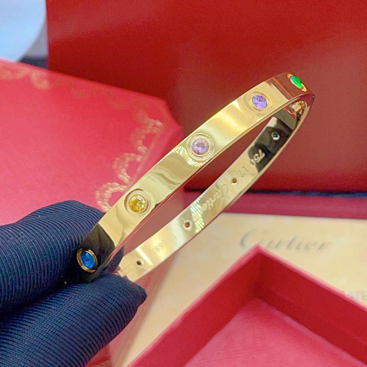 Cartier Cartie*最新款，非常的上镜‼ 设计很特别值得入手 高级手工坊系列