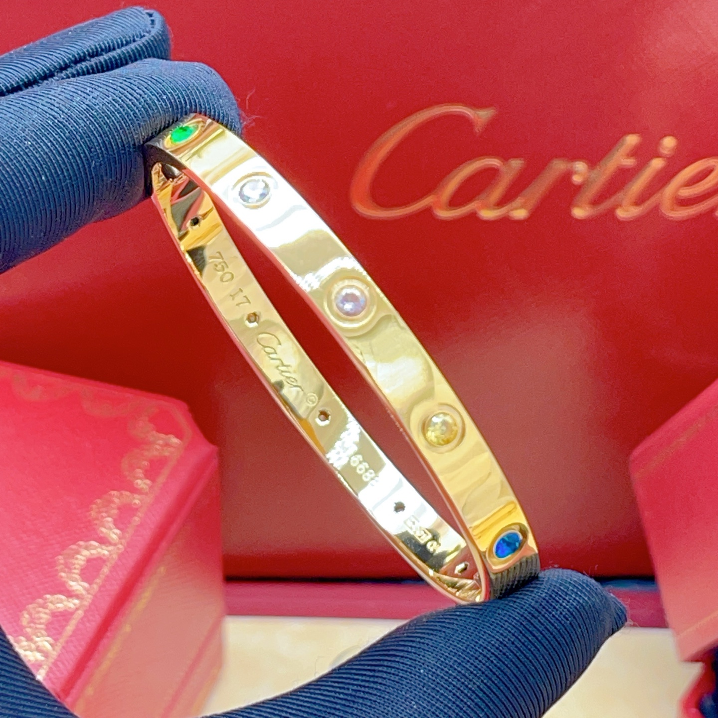 Cartier Cartie*最新款，非常的上镜‼ 设计很特别值得入手 高级手工坊系列