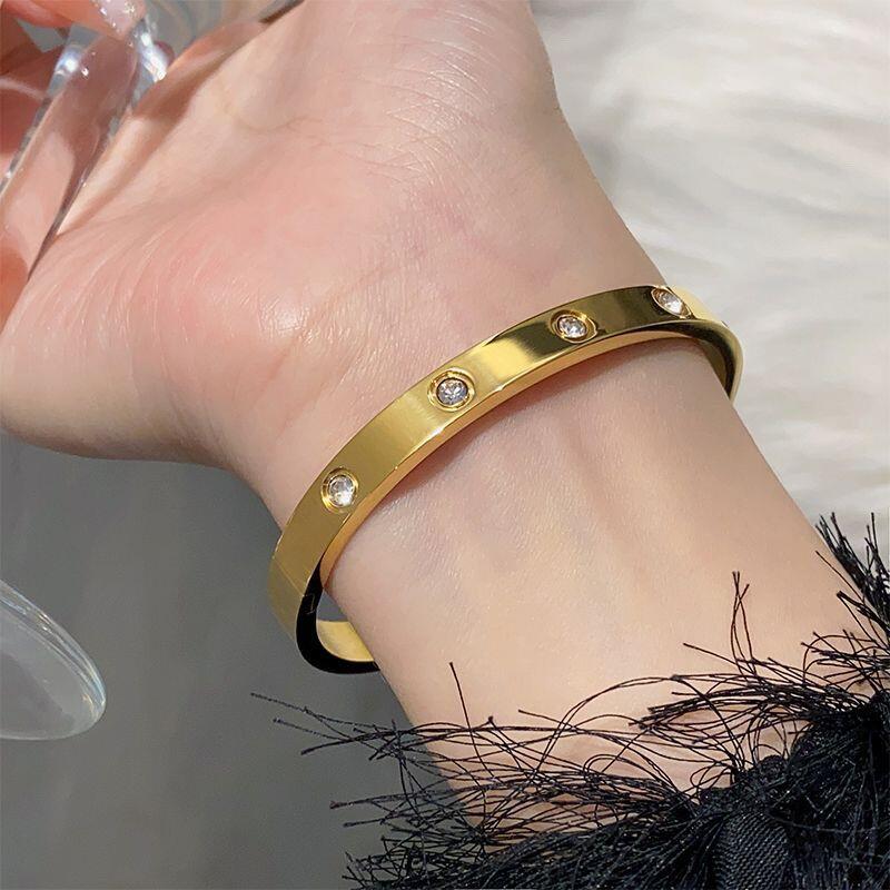 Cartier Cartie*最新款，非常的上镜‼ 设计很特别值得入手 高级手工坊系列