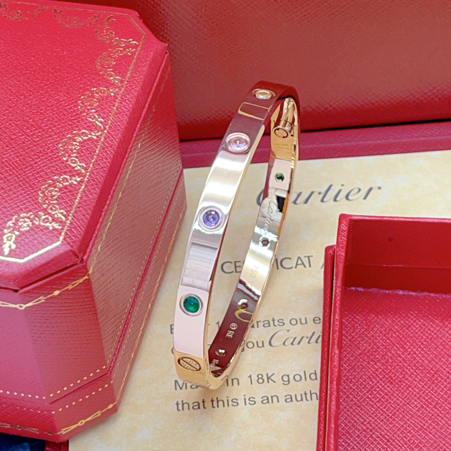 Cartier Cartie*最新款，非常的上镜‼ 设计很特别值得入手 高级手工坊系列