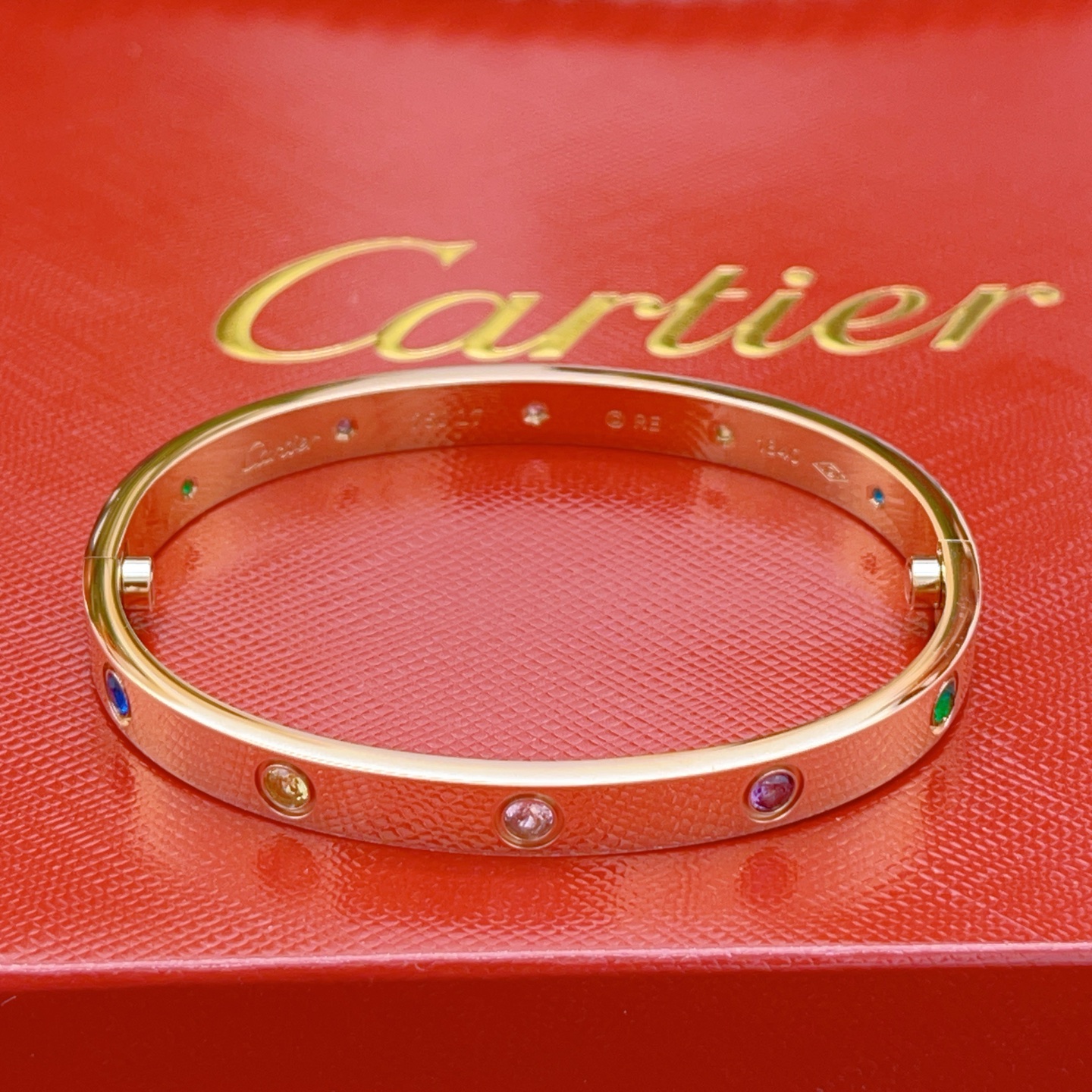 Cartier Cartie*最新款，非常的上镜‼ 设计很特别值得入手 高级手工坊系列