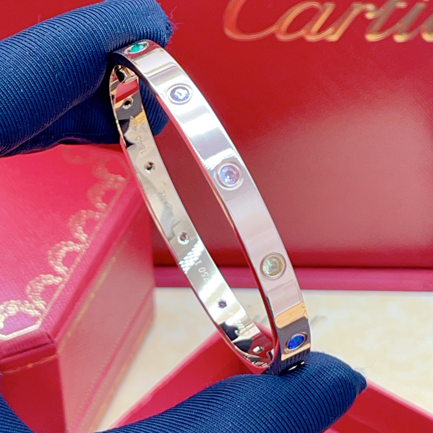 Cartier Cartie*最新款，非常的上镜‼ 设计很特别值得入手 高级手工坊系列