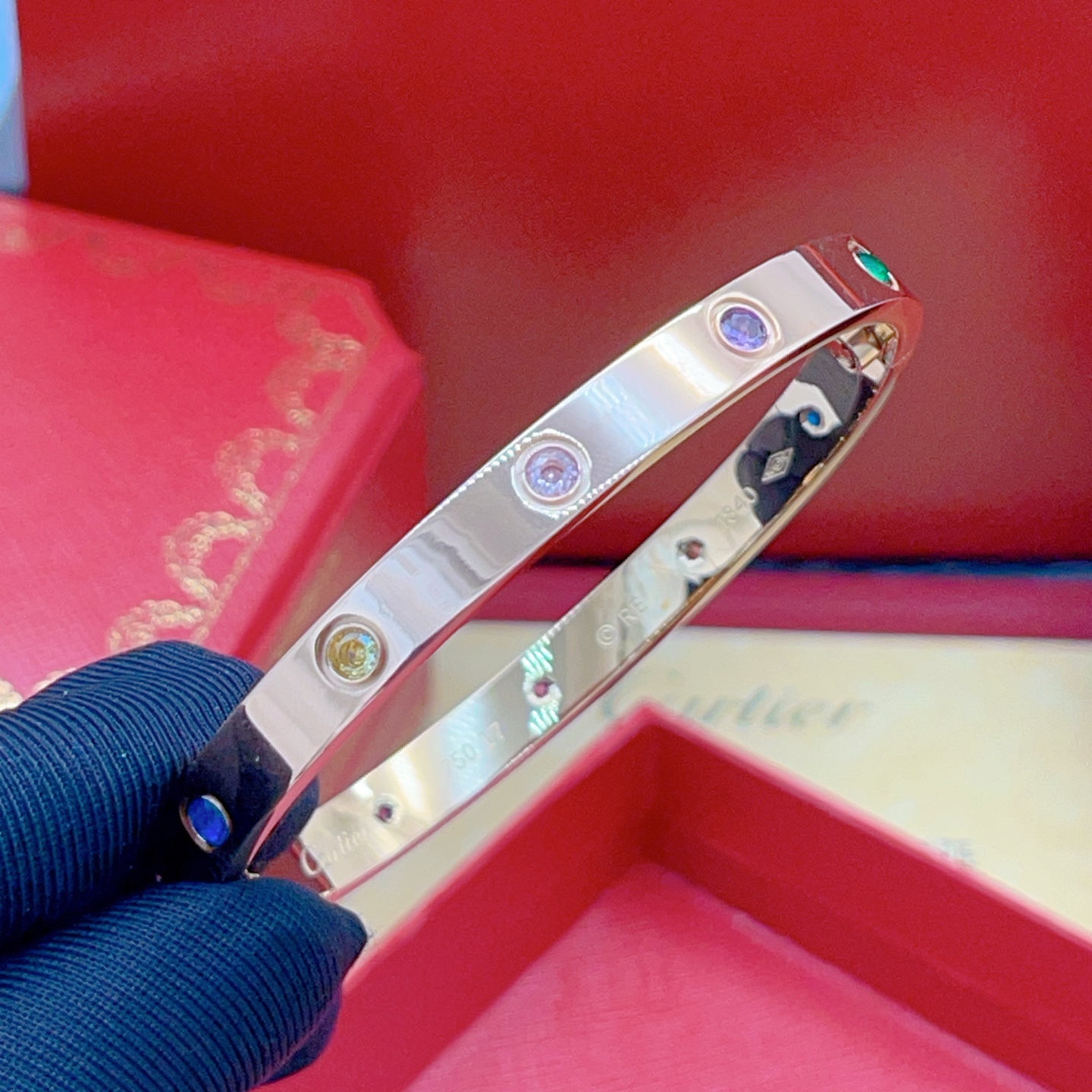 Cartier Cartie*最新款，非常的上镜‼ 设计很特别值得入手 高级手工坊系列