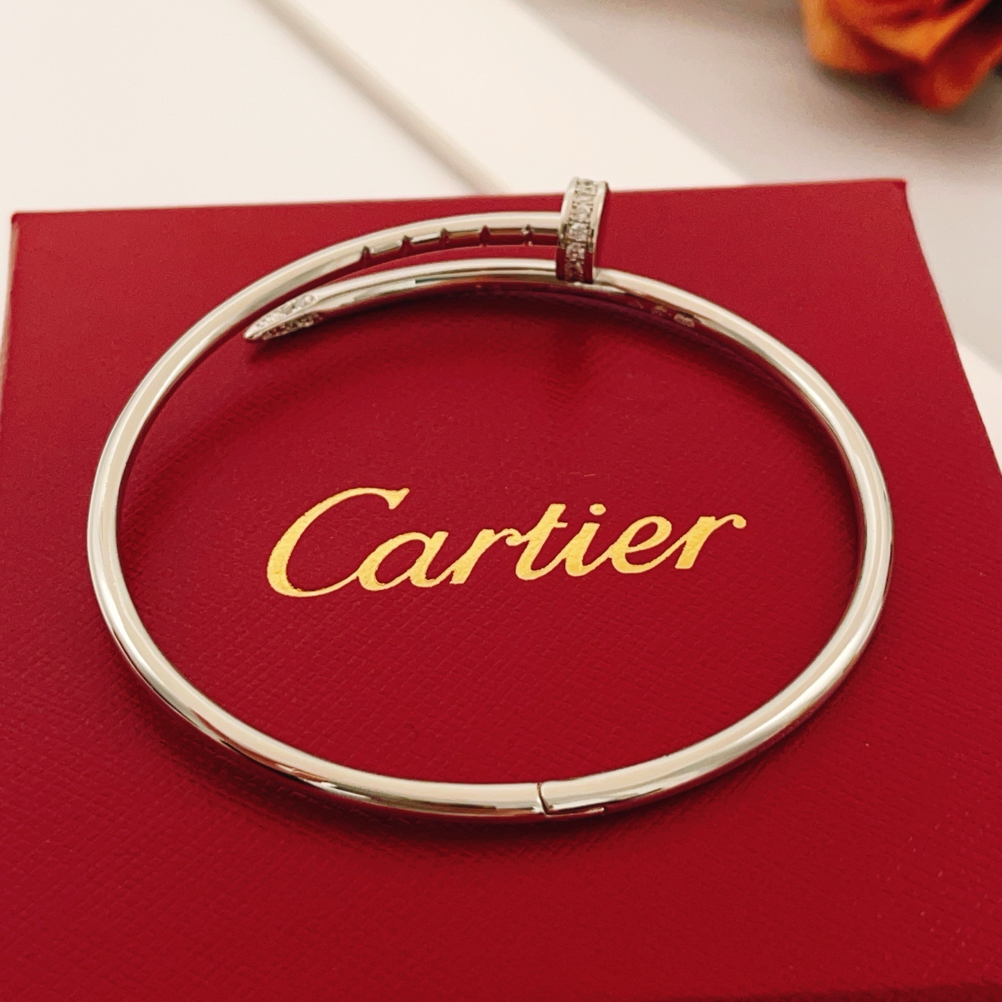 Cartier Cartie*最新款，非常的上镜‼ 设计很特别值得入手 高级手工坊系列
