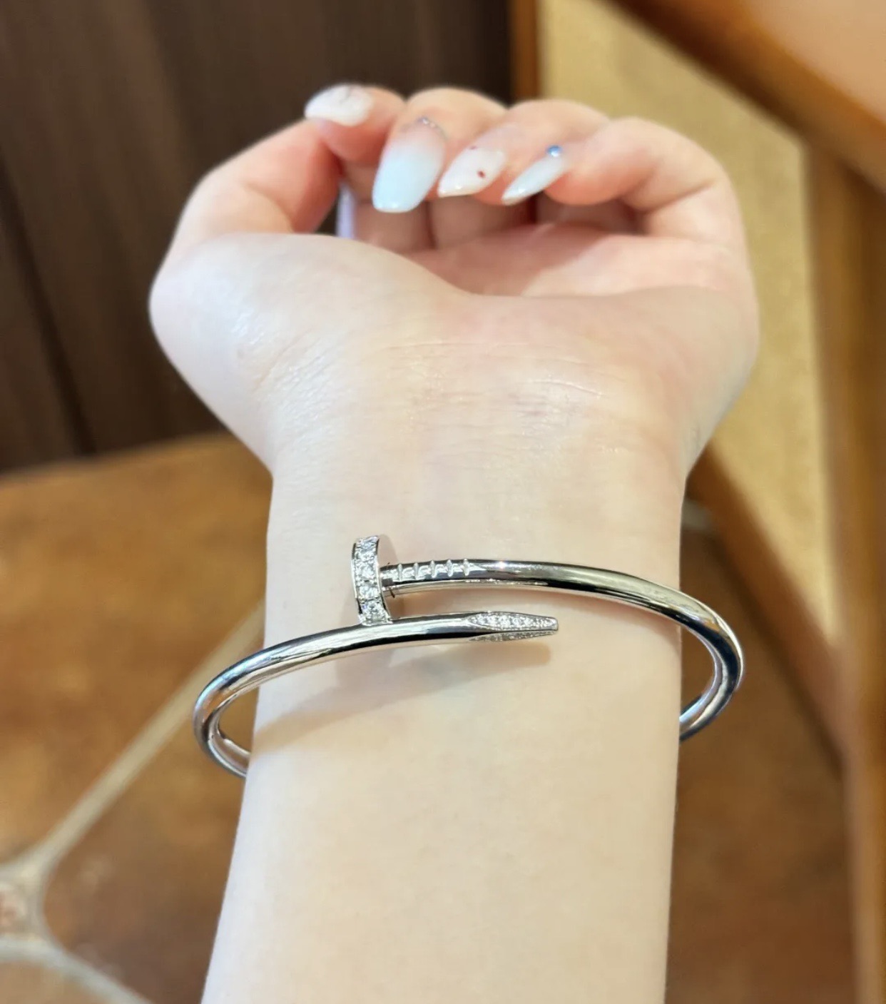 Cartier Cartie*最新款，非常的上镜‼ 设计很特别值得入手 高级手工坊系列