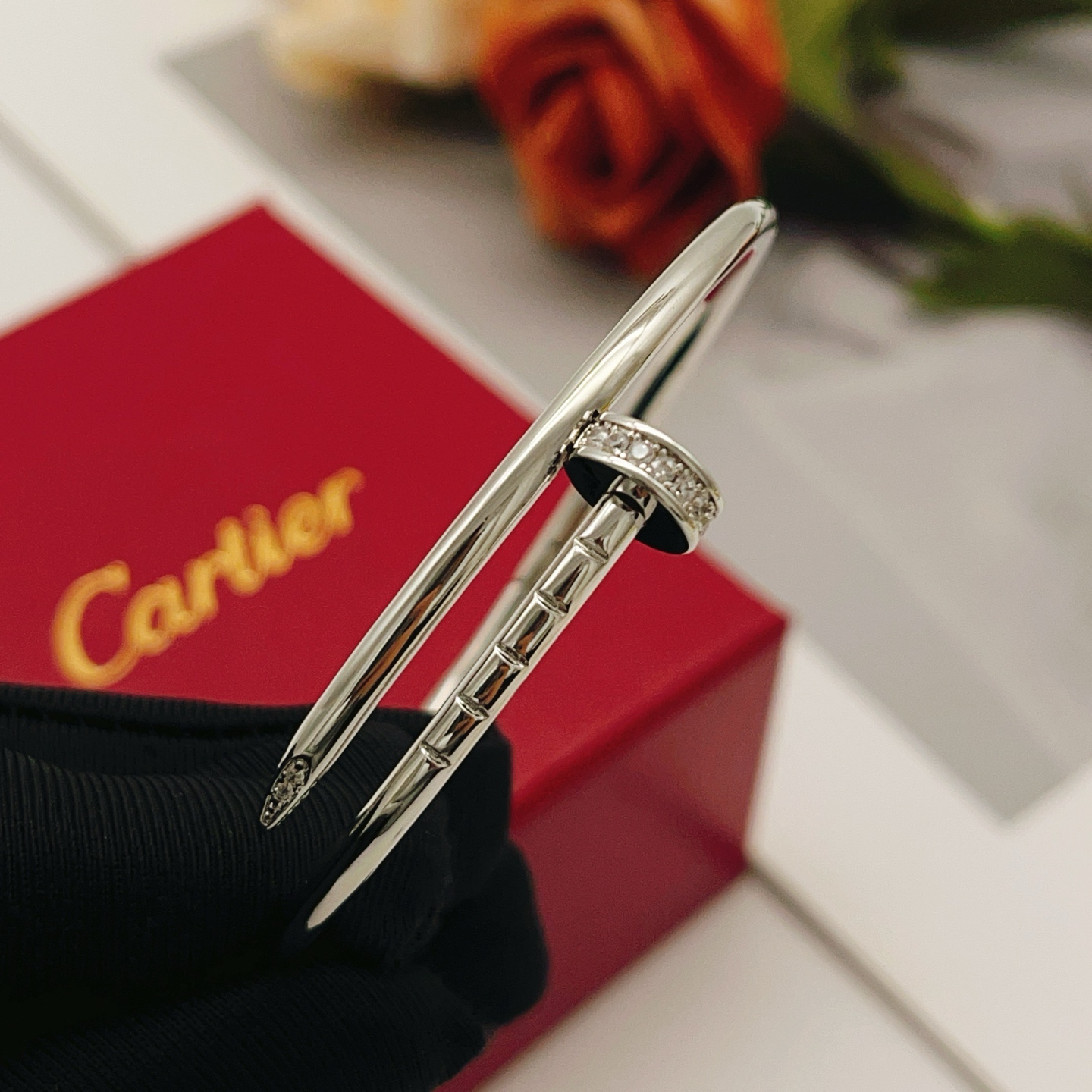 Cartier Cartie*最新款，非常的上镜‼ 设计很特别值得入手 高级手工坊系列