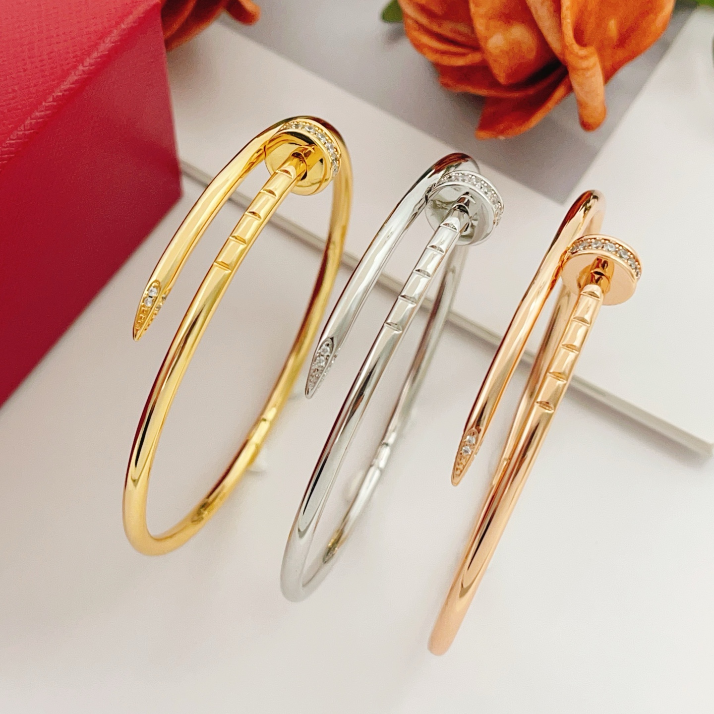 Cartier Cartie*最新款，非常的上镜‼ 设计很特别值得入手 高级手工坊系列