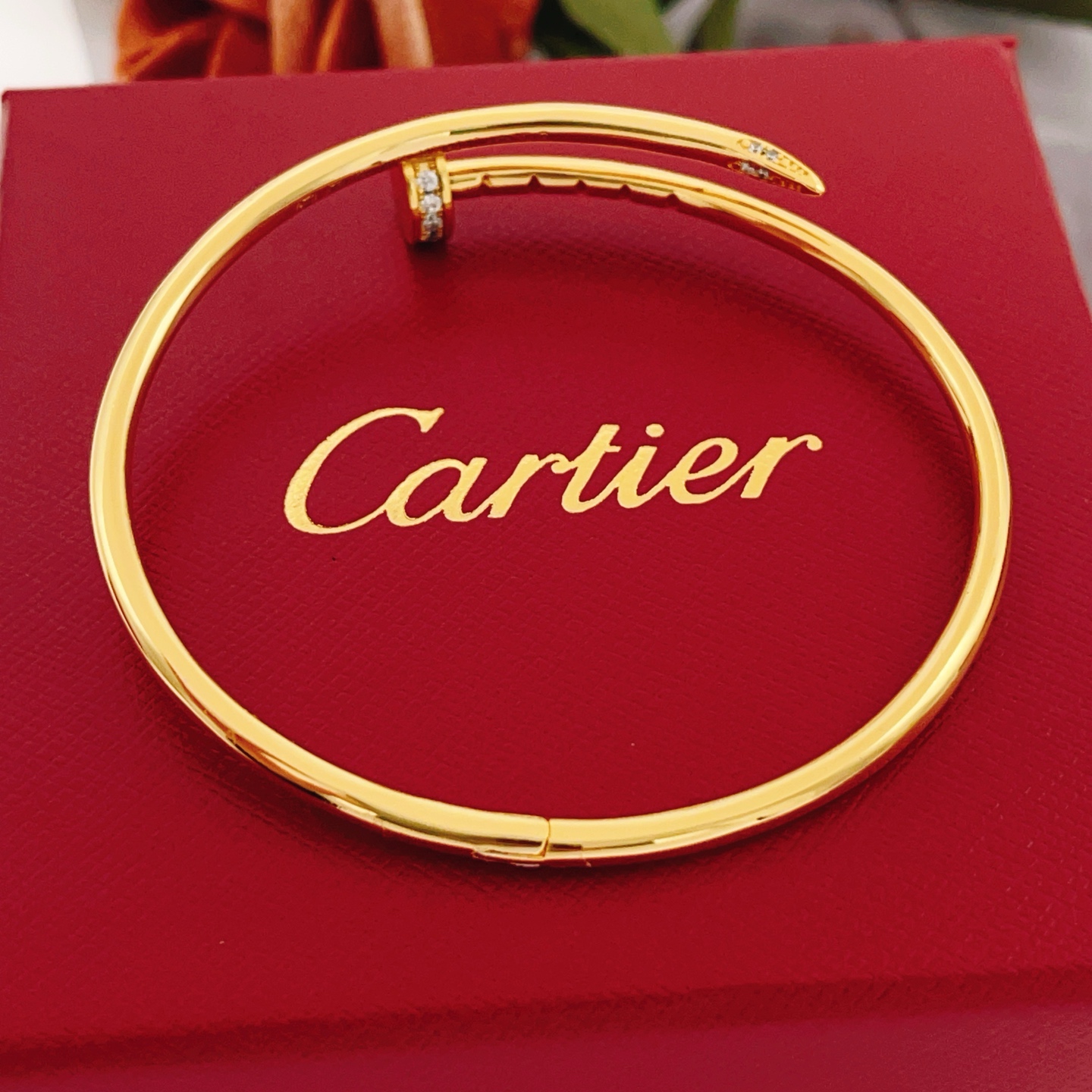 Cartier Cartie*最新款，非常的上镜‼ 设计很特别值得入手 高级手工坊系列