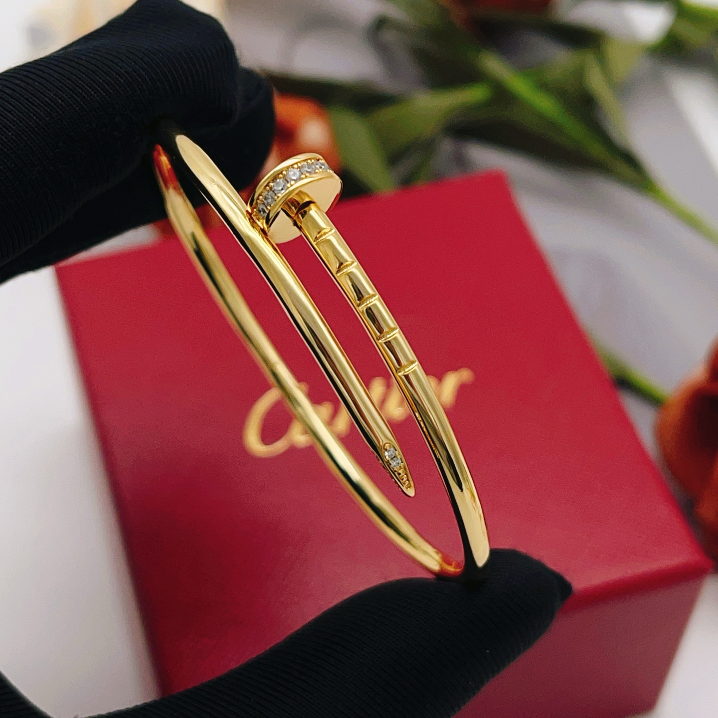 Cartier Cartie*最新款，非常的上镜‼ 设计很特别值得入手 高级手工坊系列