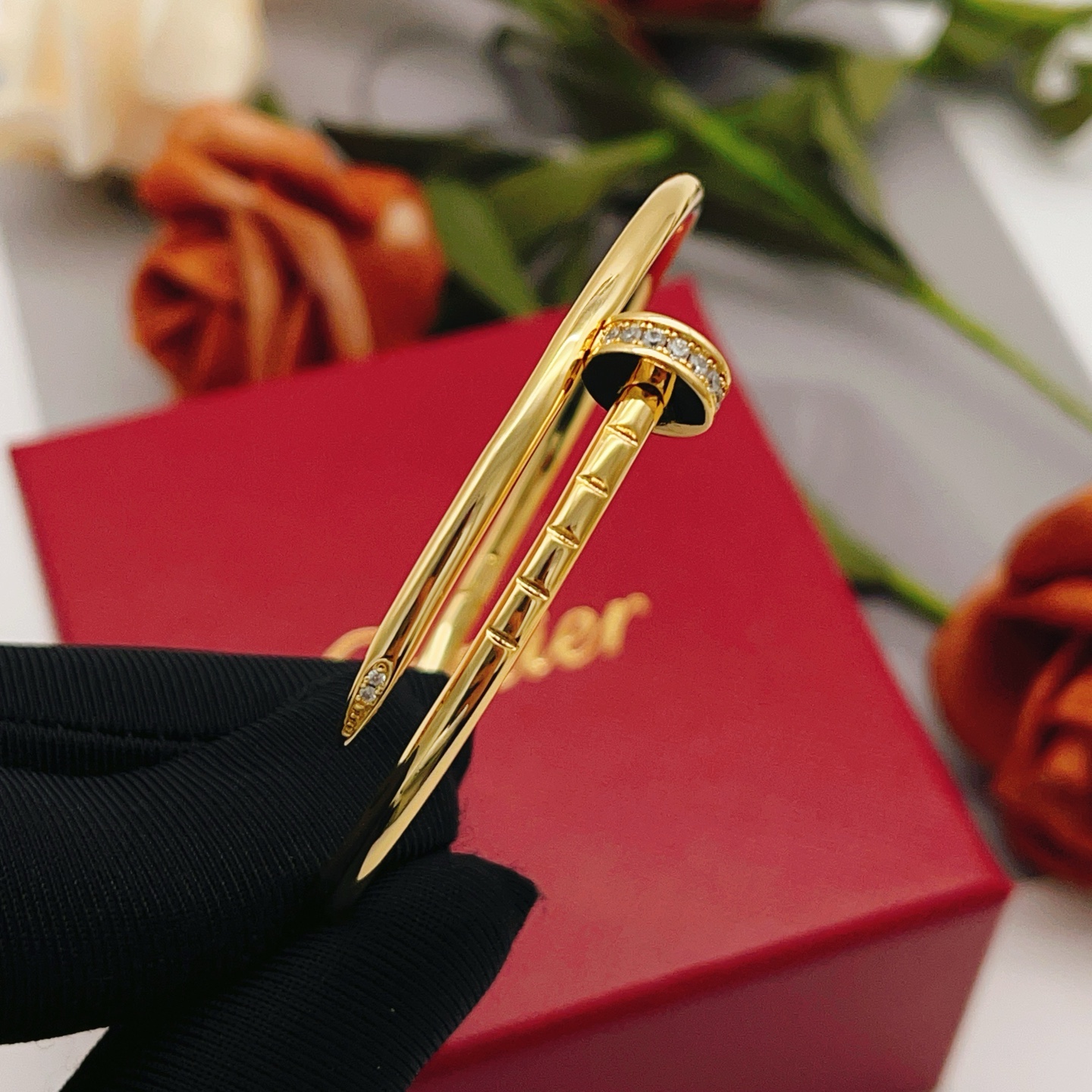 Cartier Cartie*最新款，非常的上镜‼ 设计很特别值得入手 高级手工坊系列