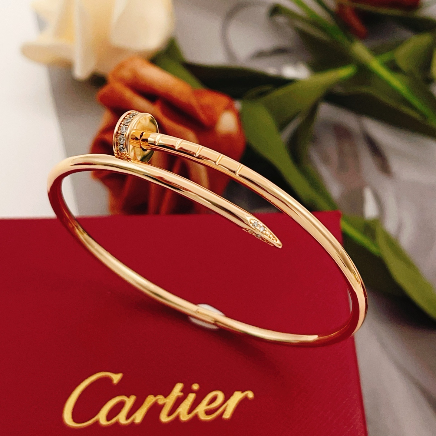 Cartier Cartie*最新款，非常的上镜‼ 设计很特别值得入手 高级手工坊系列