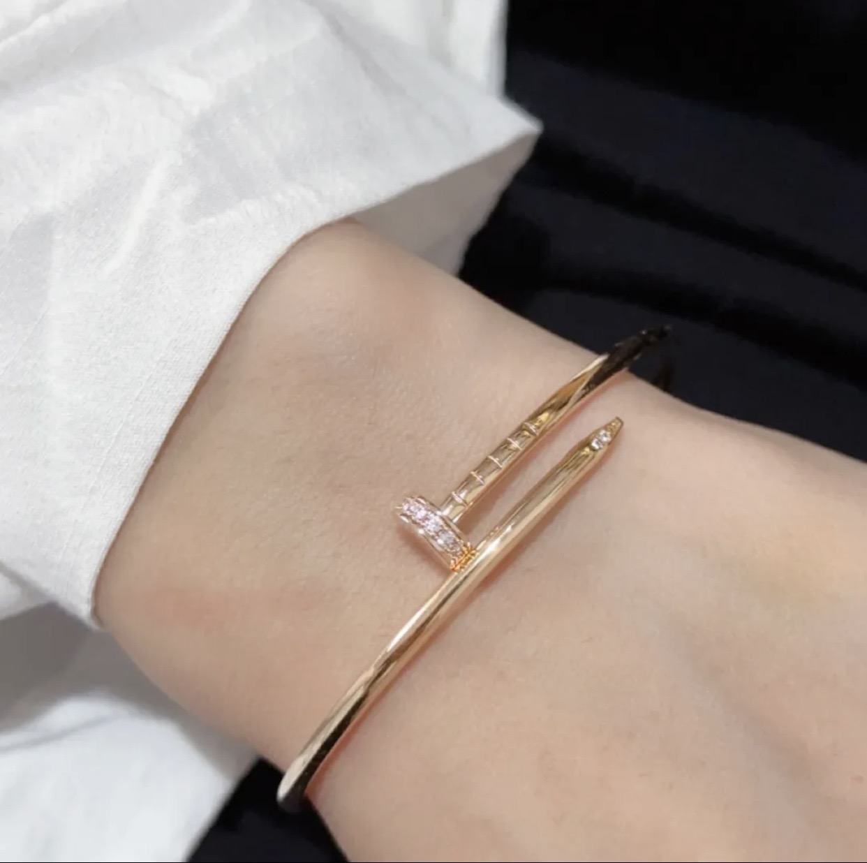 Cartier Cartie*最新款，非常的上镜‼ 设计很特别值得入手 高级手工坊系列